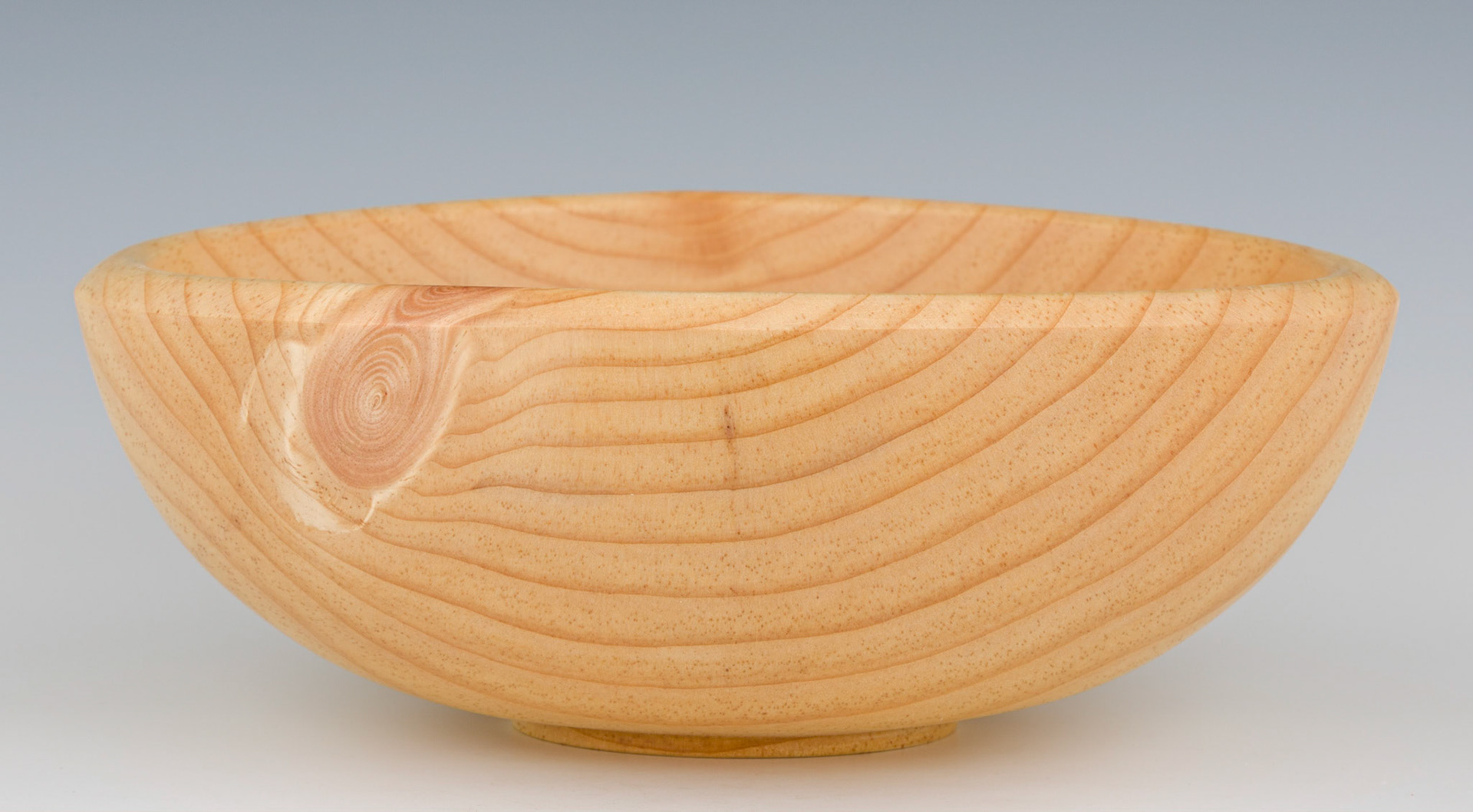 Pine Bowl - Diameter: 10 5/8 inches, Height: 3 3/4 inches (G41)