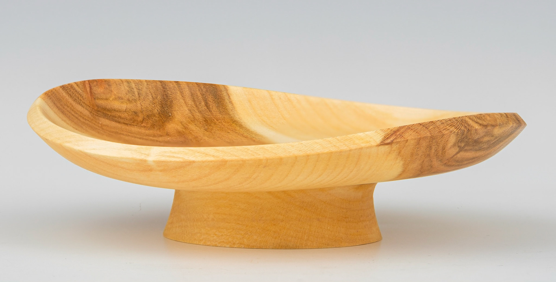 Cherry Bowl - Diameter: 4 3/8 inches, Height: 1 1/4 inches (J25)