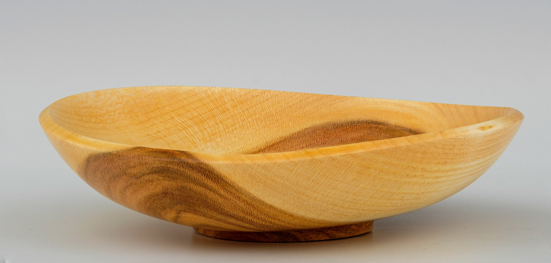 Cherry Bowl - Diameter: 4 1/4 inches, Height: 7/8 inches (J18)