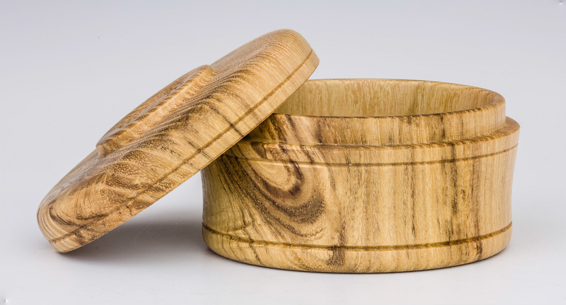 Black Locust Lidded Box - Diameter: 2 3/4 inches, Height: 1 1/2 inches (B84)