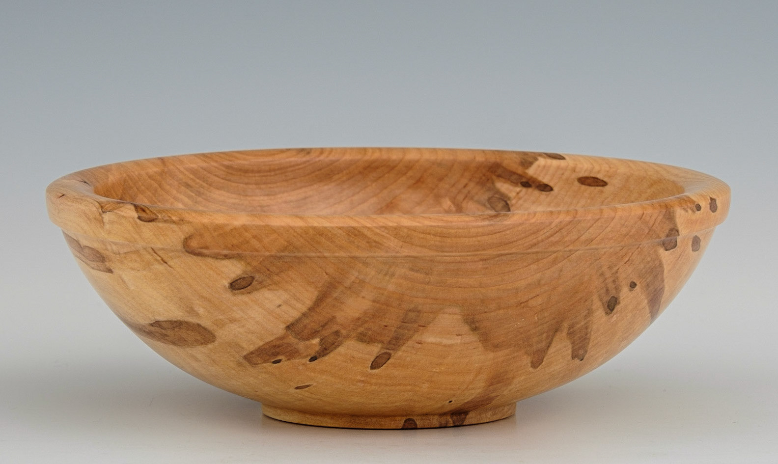 Ash Bowl - Diameter: 6 5/8 inches, Height: 2 1/4inches (D137)
