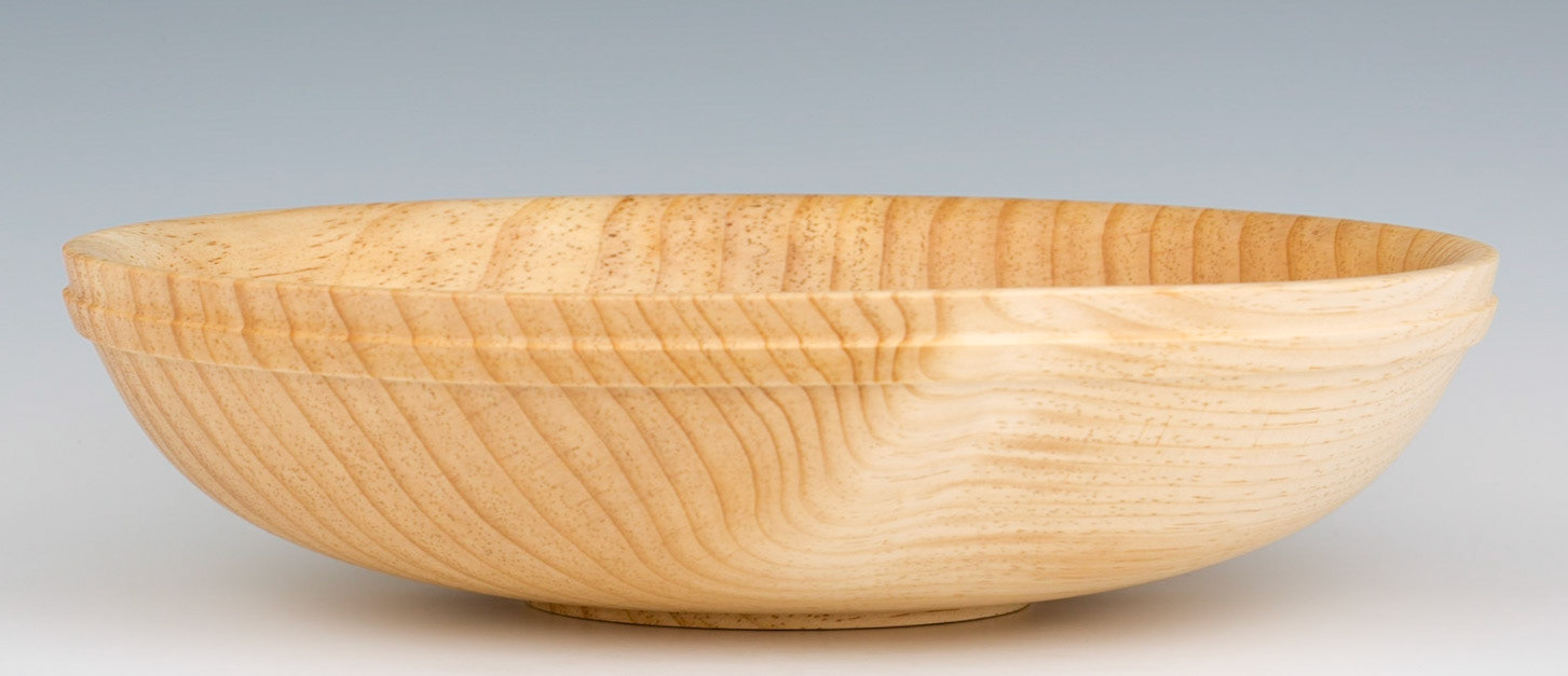 Pine Bowl - Diameter: 12 1/8 inches, Height: 3 inches (G62)