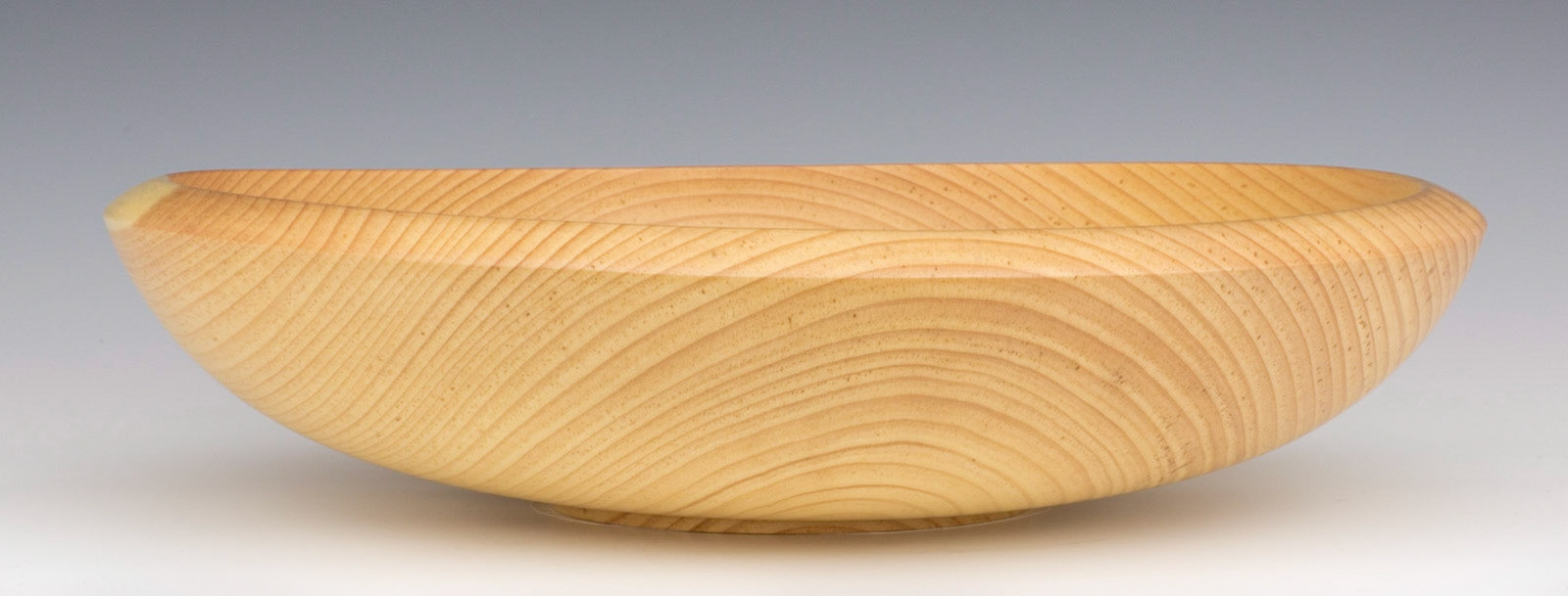 Pine Bowl - Diameter: 13 3/8 inches, Height: 3 inches (G16)