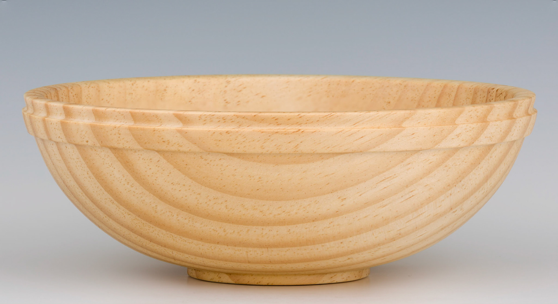 Pine Bowl - Diameter: 8 3/8 inches, Height: 3 inches (G55)
