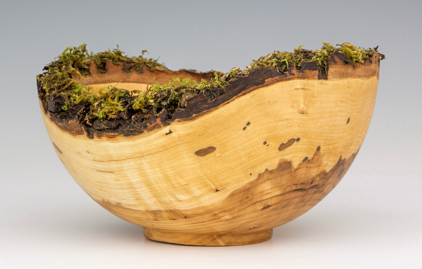 Diameter: 6 1/4 inches, Height: 3 3/8 inches (A44)