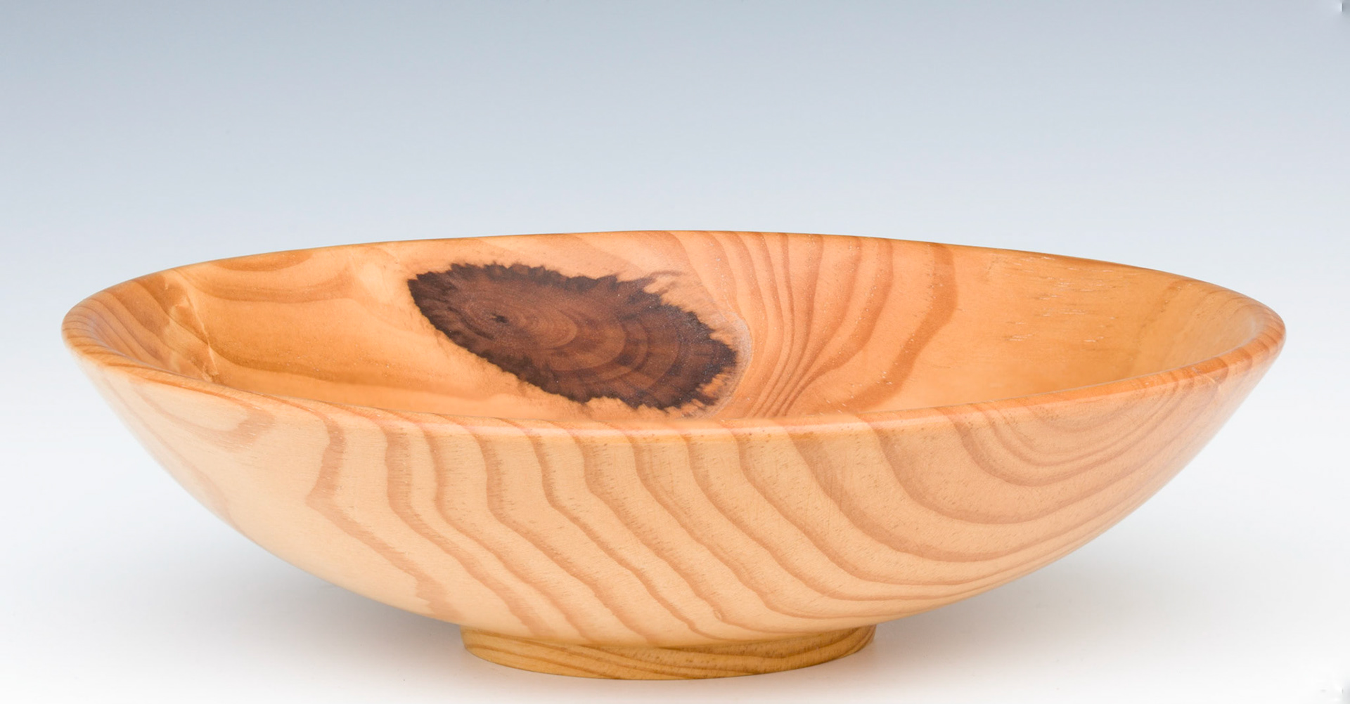 Pine Bowl - Diameter: 9 1/2 inches, Height: 2 1/2 inches (A64)