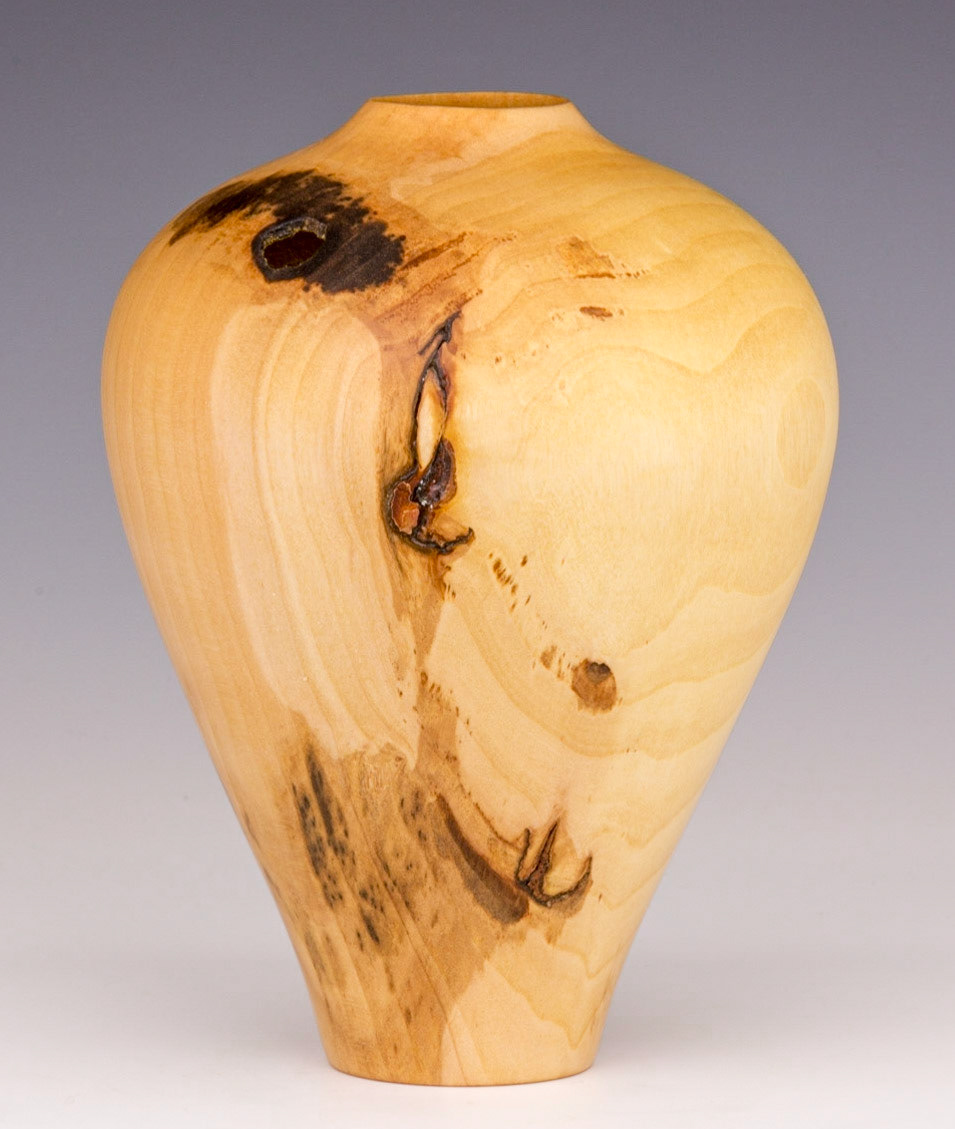Willow Hollow Form - Diameter: 5 1/16 inches, Height: 6 3/4 inches (C71)