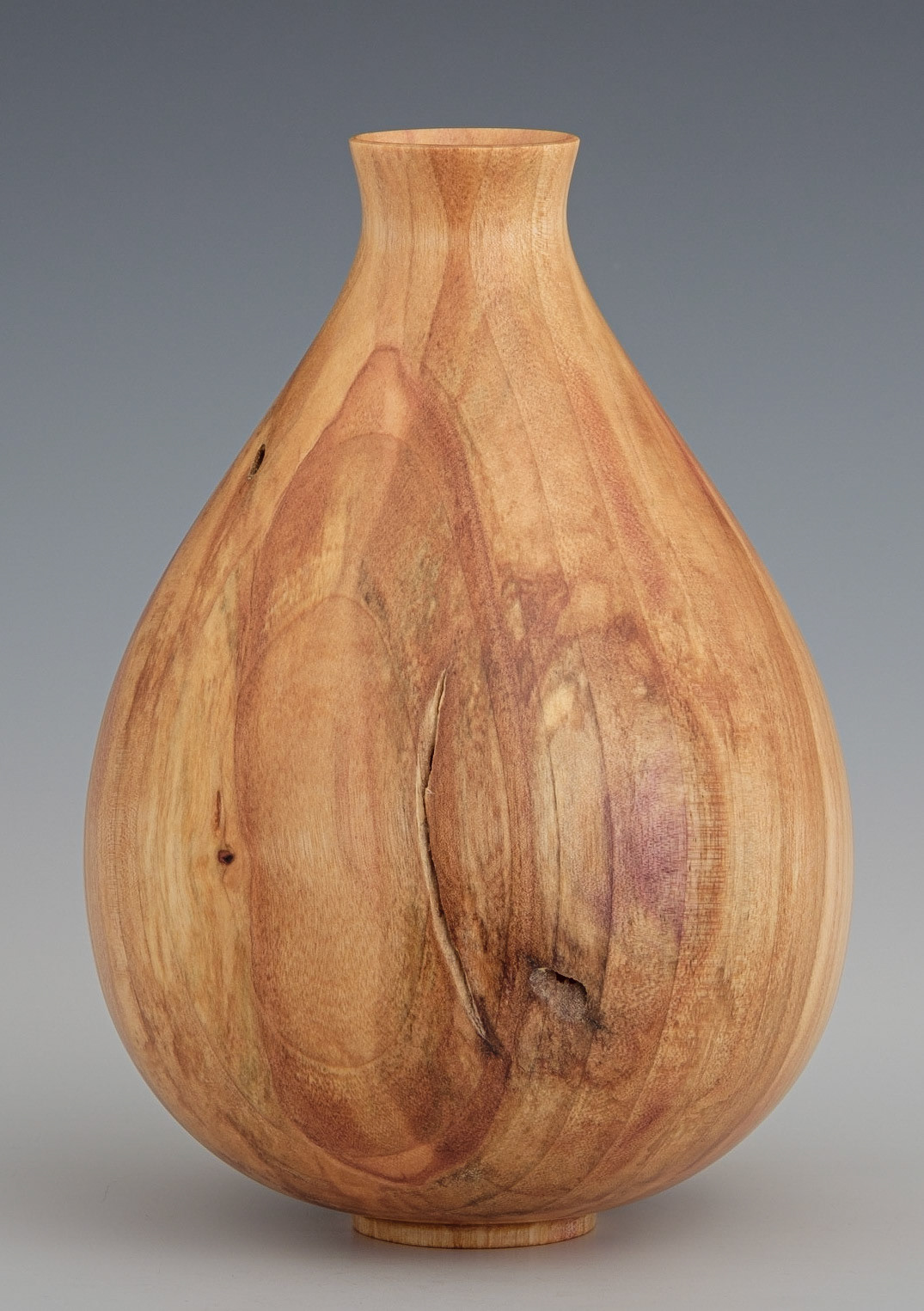 Birch Hollow Form - Diameter: 5 3/8 inches, Height: 7 3/4 inches (J39)