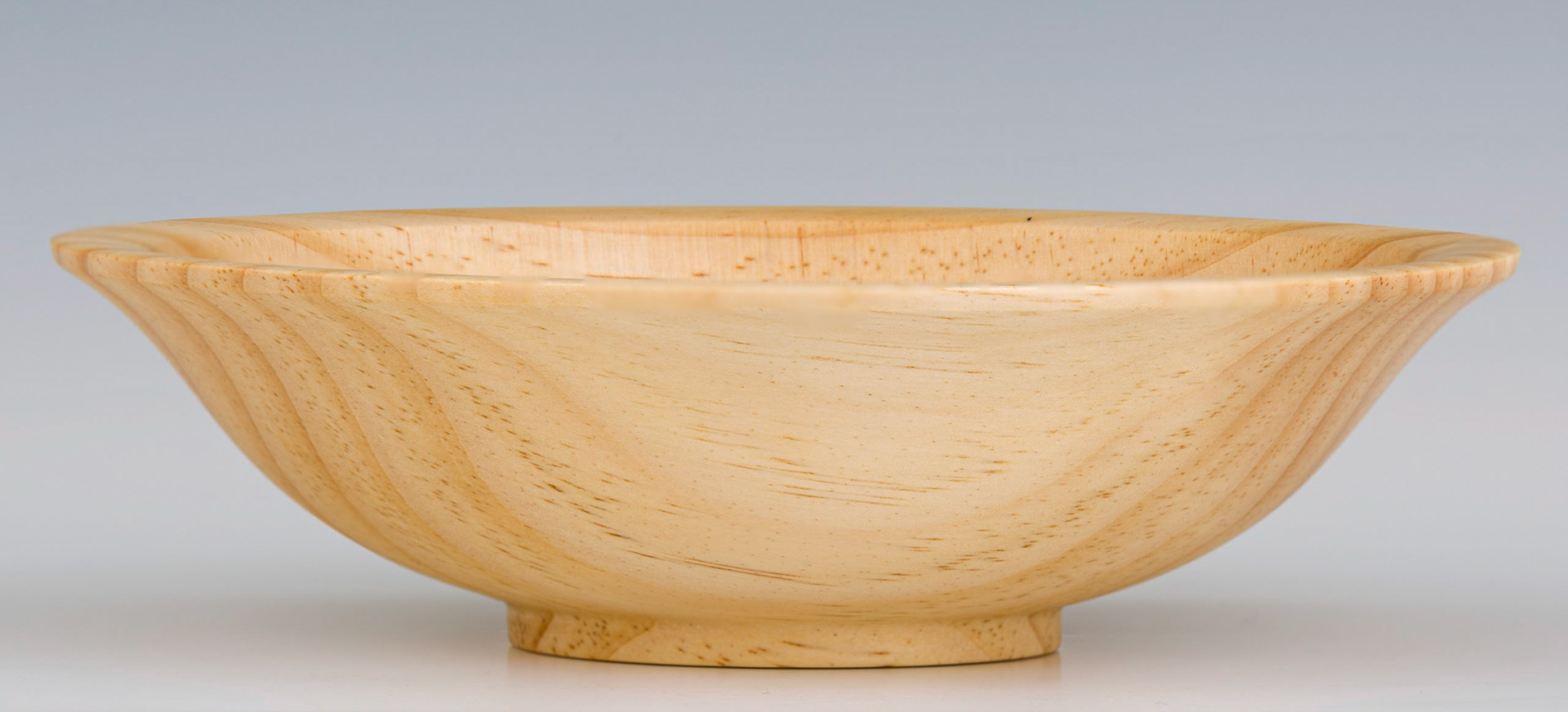 Pine Bowl - Diameter: 7 3/8 inches, Height: 2 inches (G56)