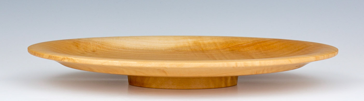 Willow Platter - Diameter: 9 3/8 inches, Height: 1 1/8 inches (C70)