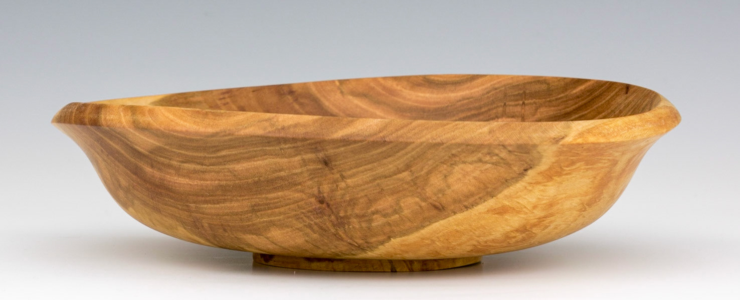 Plum Bowl - Diameter: 7 3/4 inches, Height: 1 7/8 inches (F21)