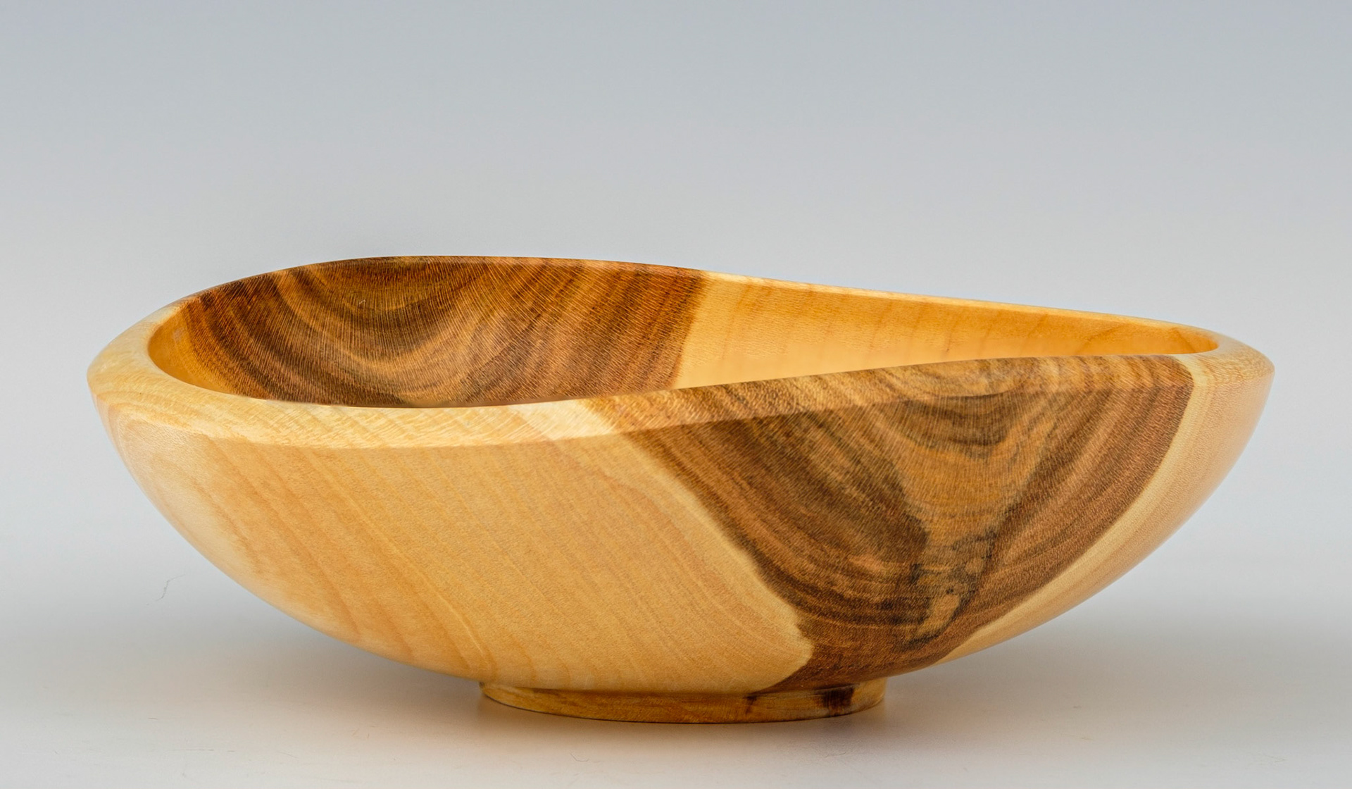 Cherry Bowl - Diameter: 4 7/8 inches, Height: 1 3/8 inches (J14)