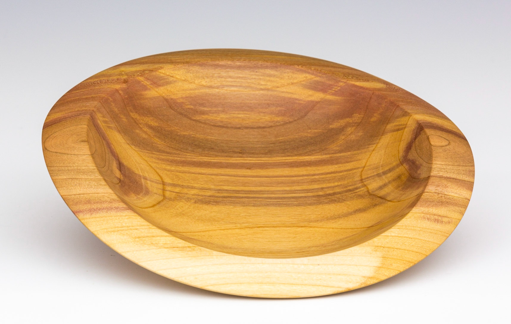 Plum Bowl - Diameter: 7 inches, Height: 1 1/8 inches (F103)