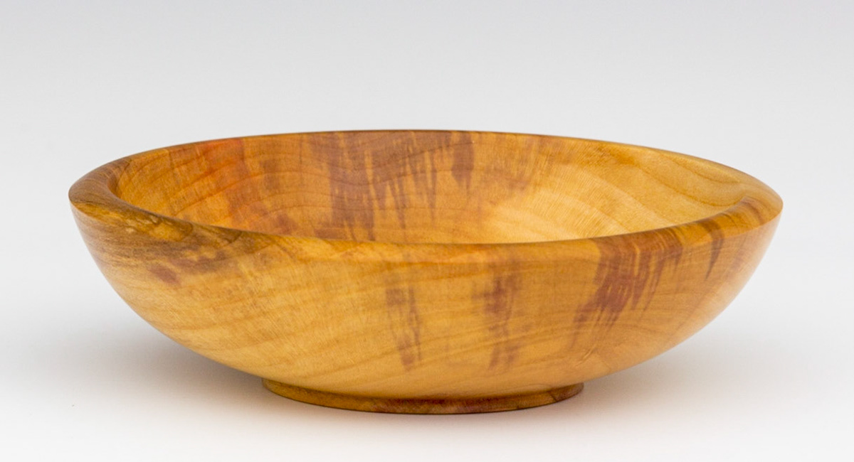 Plum Bowl - Diameter: 4 1/2 inches, Height: 1 1/8 inches (F110)