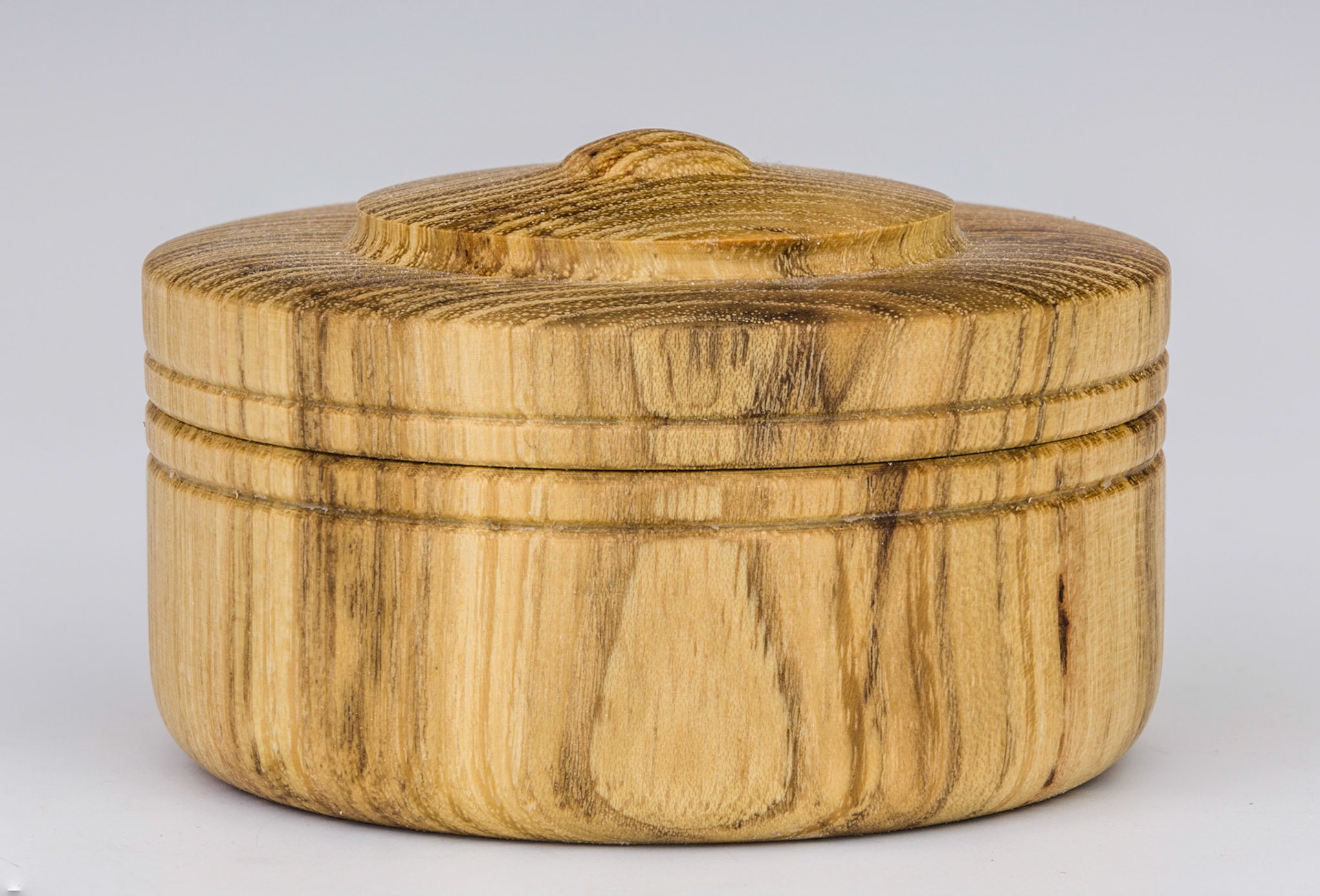 Black Locust Lidded Box - Diameter: 2 5/8 inches, Height: 1 5/8 inches (B85)