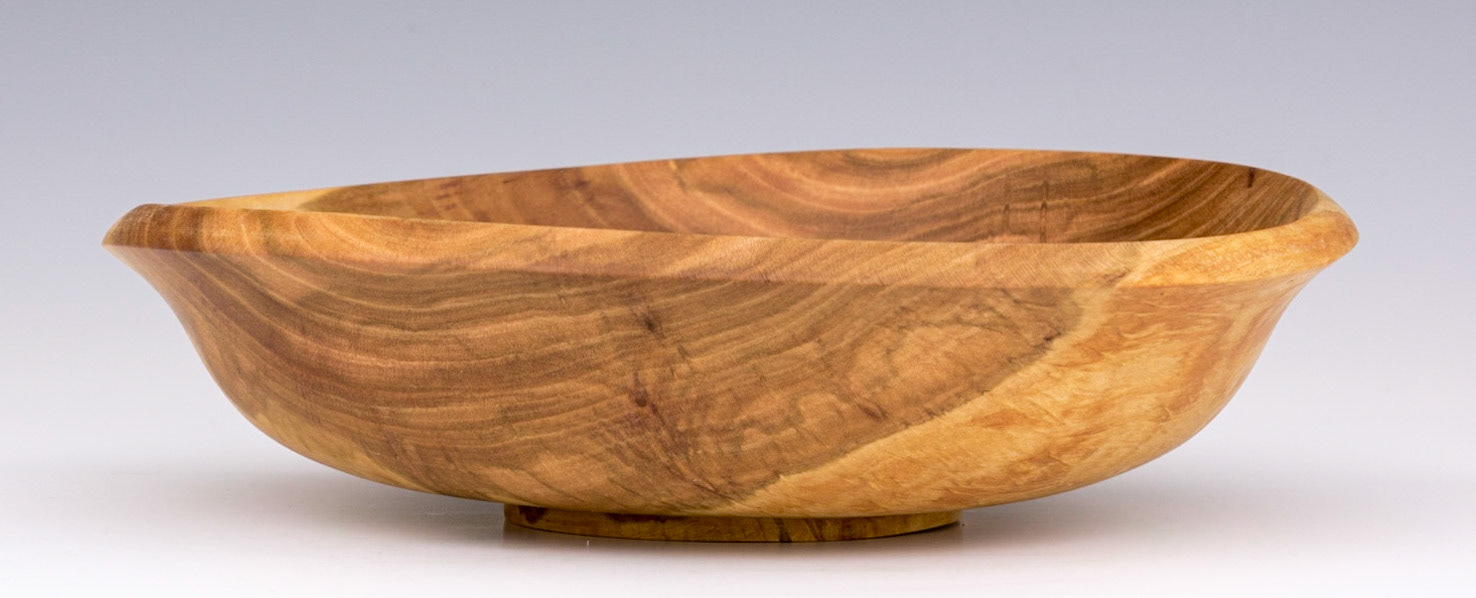 Plum Bowl - Diameter: 7 3/4 inches, Height: 1 7/8 inches (F21)