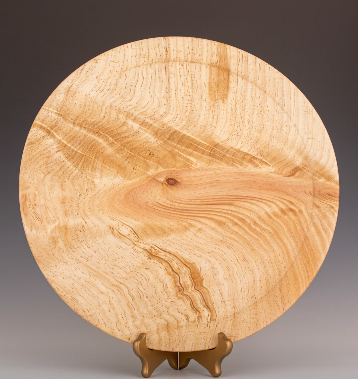 Pine Platter - Diameter: 14 3/4 inches, Height: 1 1/4 inches (G80)