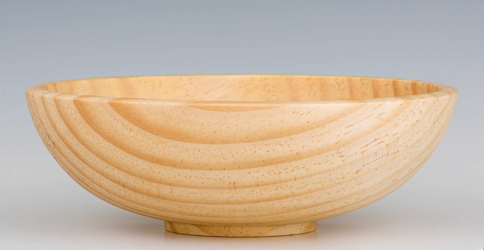 Pine Bowl - Diameter: 8 1/4 inches, Height: 2 3/4 inches (G59)