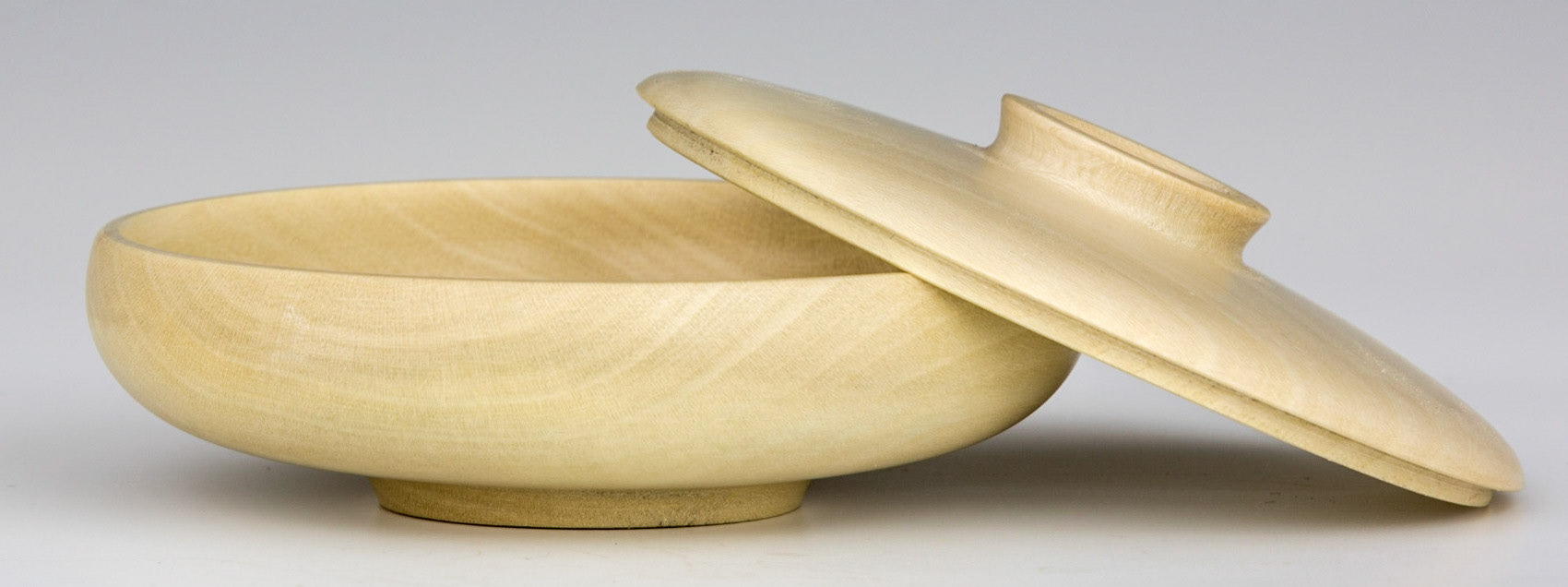 Holly Lidded Box - Diameter: 3 1/4 inches, Height: 1 3/8 inches (A12)