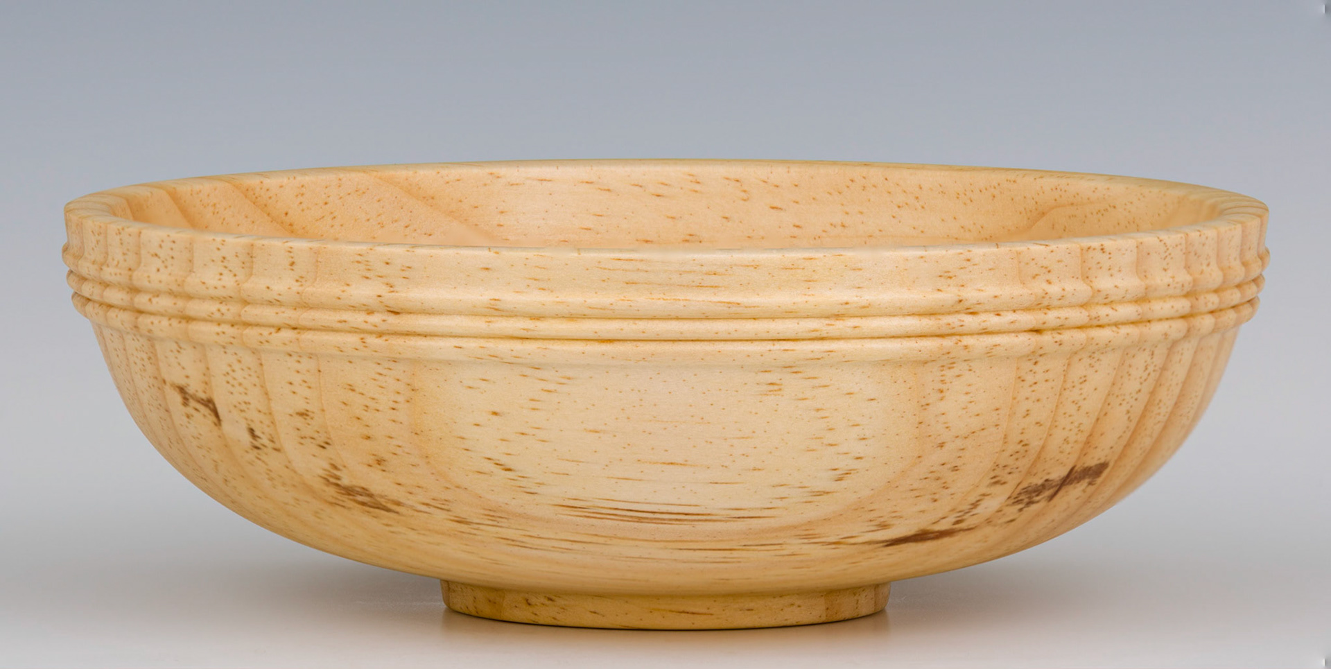 Pine Bowl - Diameter: 7 1/4 inches, Height: 2 3/8 inches (G57)