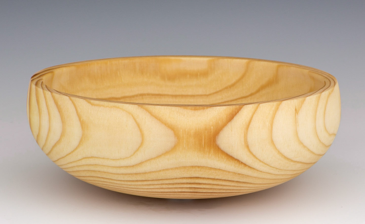 Pine Bowl - Diameter: 9 1/4 inches, Height: 3 3/8 inches (G14)