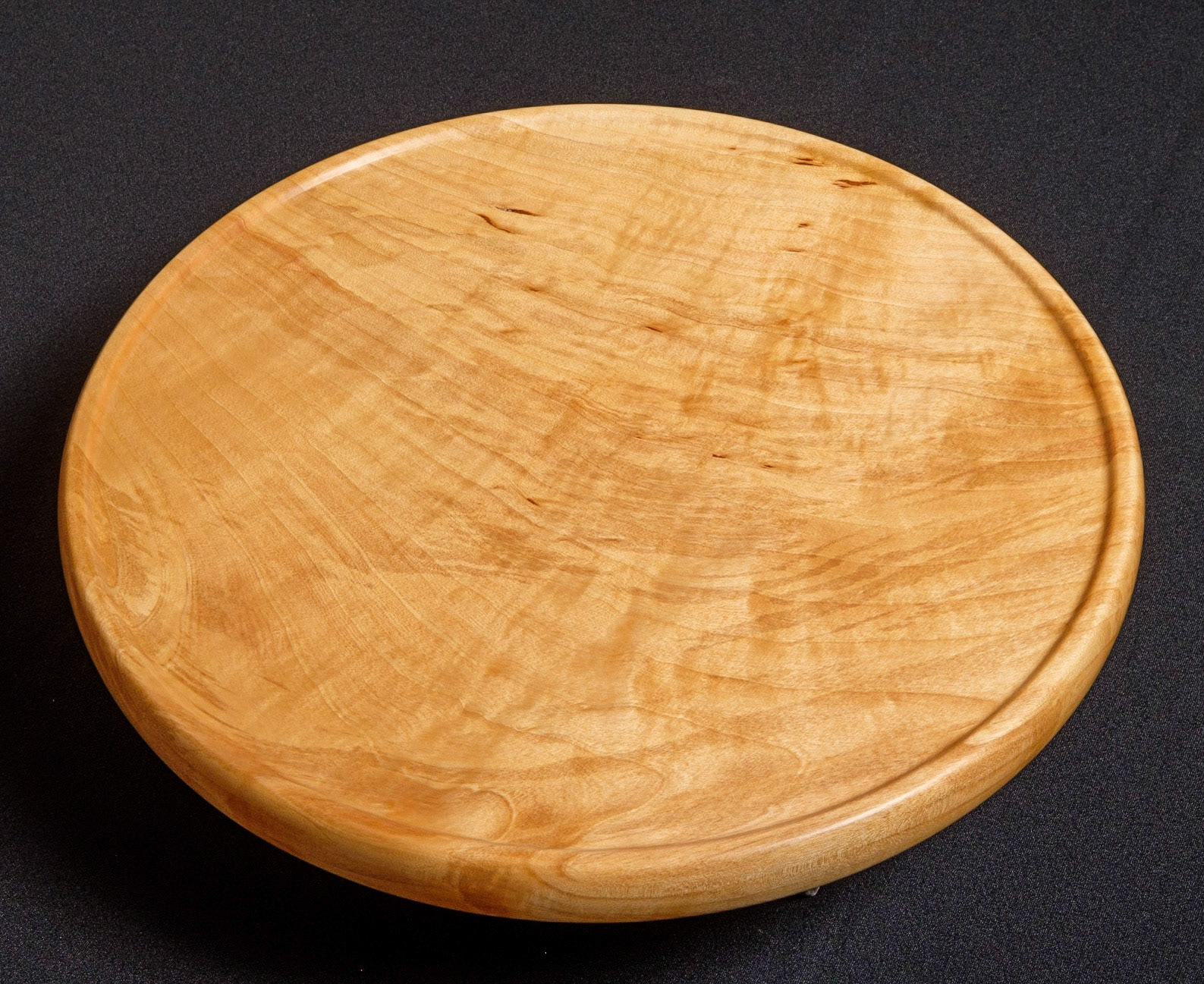 Birch Platter - Diameter: 18 inches Height 1 1/4 inches(J99)