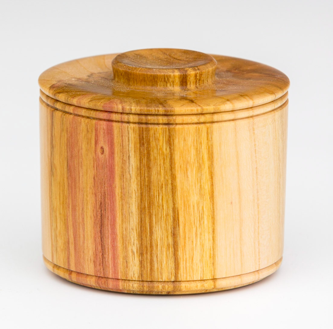 Plum Lidded Box - Diameter: 2 5/8 inches, Height: 2 1/2 inches (F71)