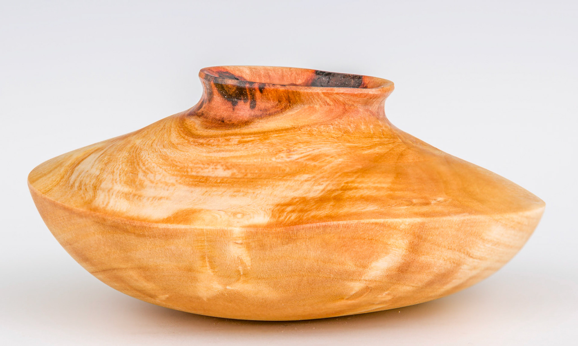 Madrone Hollow Form - Diameter: 4 1/4 inches, Height: 2 inches (C142)