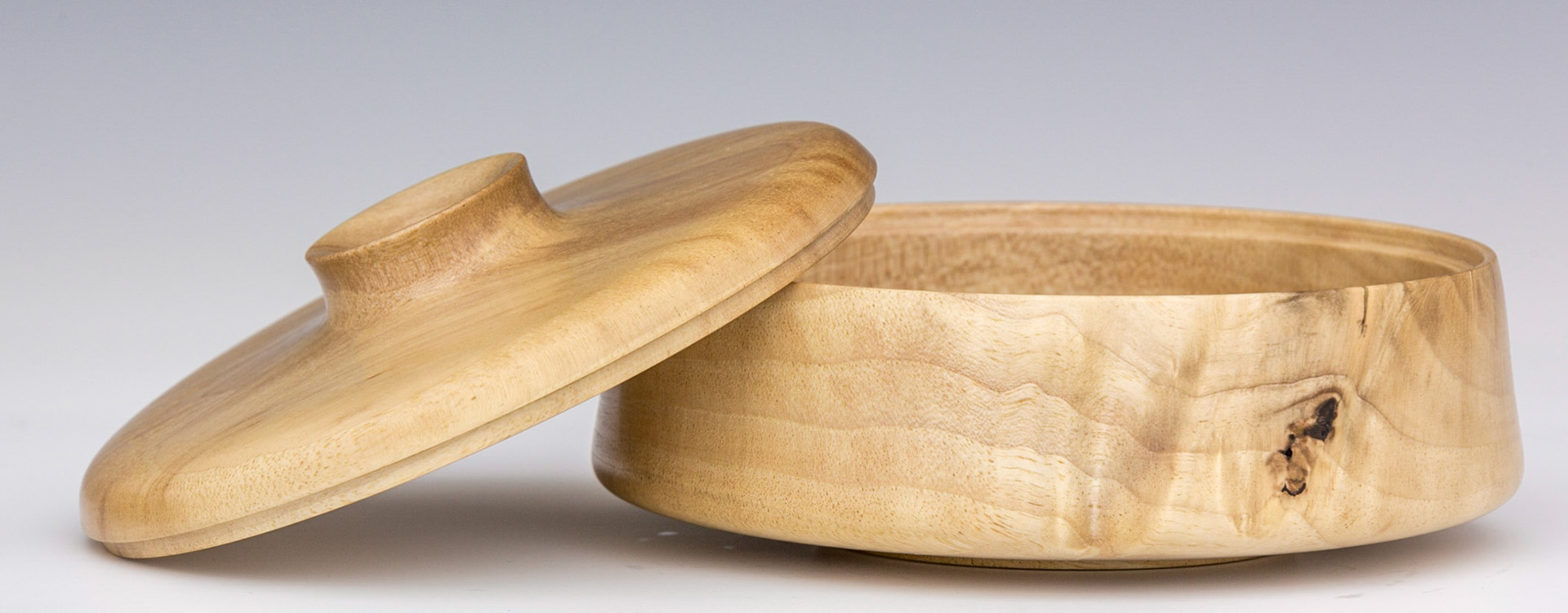 Walnut Lidded Box - Diameter: 5 1/8 inches, Height: 2 3/8 inches  (H6)