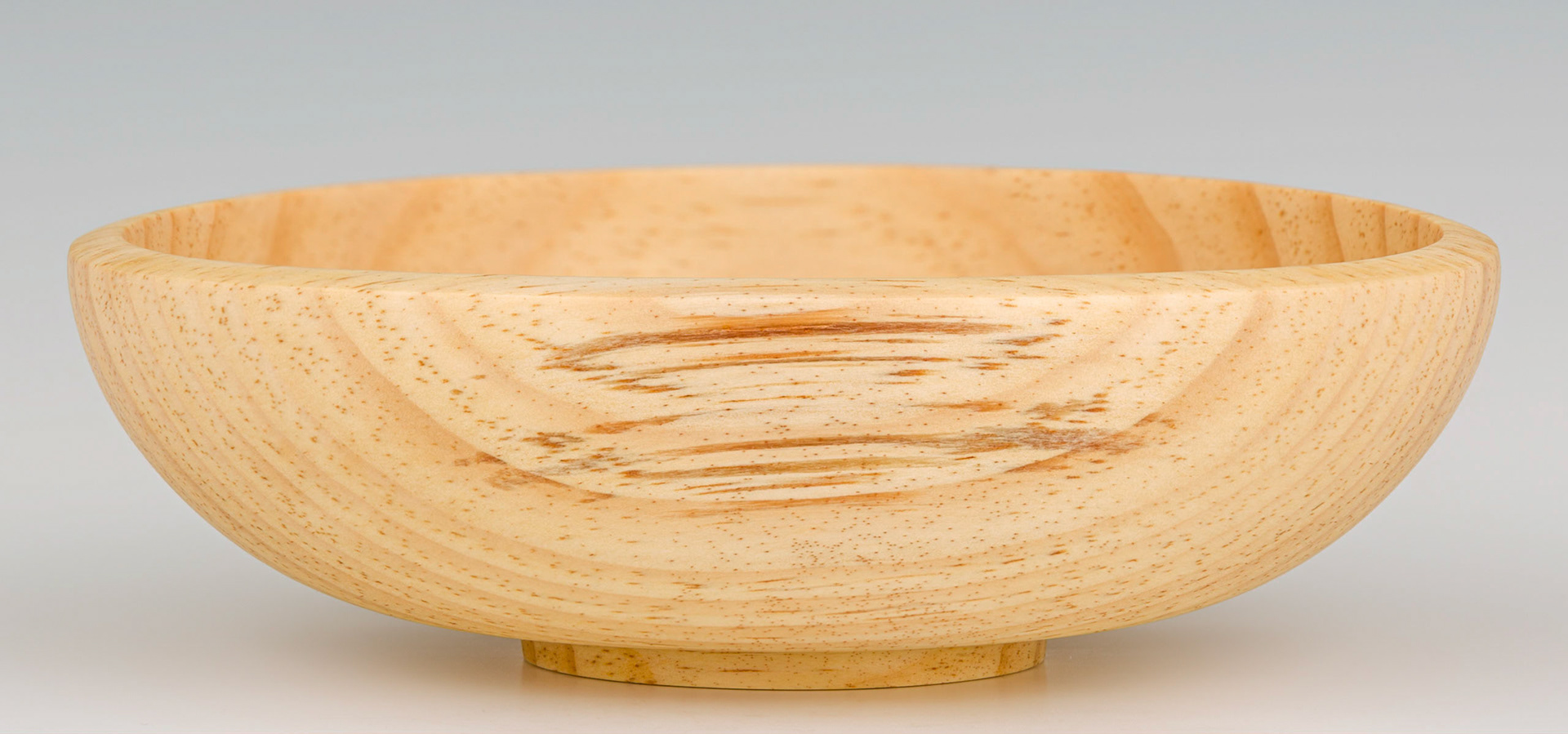 Pine Bowl - Diameter: 7 3/4 inches, Height: 2 3/8 inches (G51)