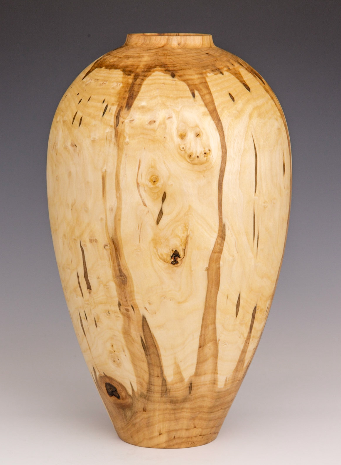 Ash Hollow Form - Diameter: 6 3/4 inches, Height: 11 1/8 inches (A46)