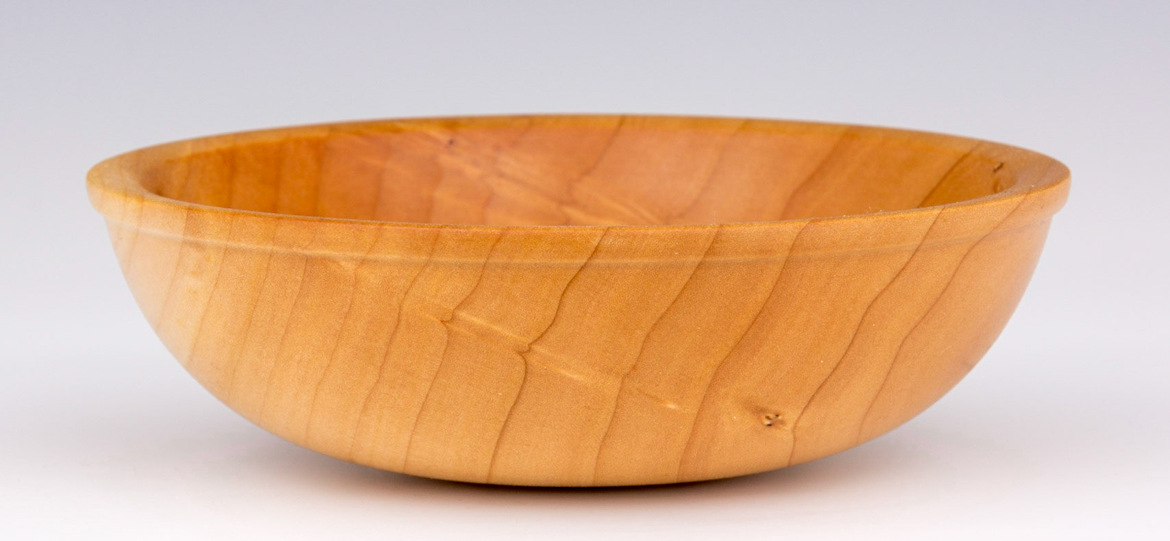 Willow Bowl - Diameter: 5 1/2 inches, Height: 1 3/4 inches (C68)