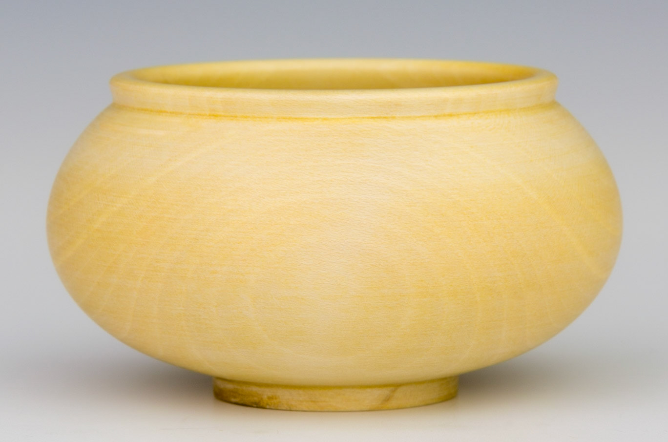 Holly Bowl - Diameter: 3 1/16 inches, Height: 1 5/8 inches (B79)