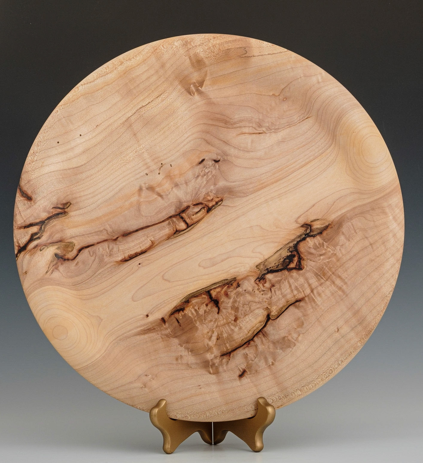 Maple Platter - Diameter: 14 5/8 inches, Height: 1 1/4 inches (D132)