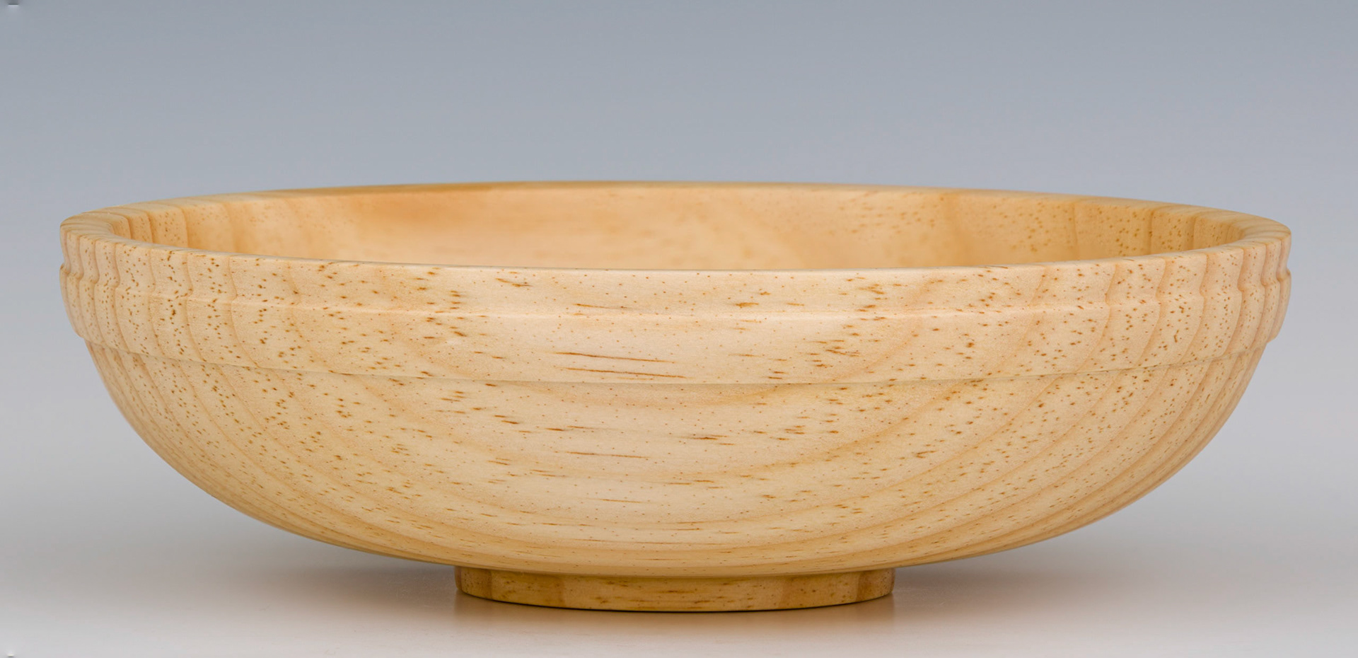 Pine Bowl - Diameter: 8 inches, Height: 2 3/8 inches (G58)