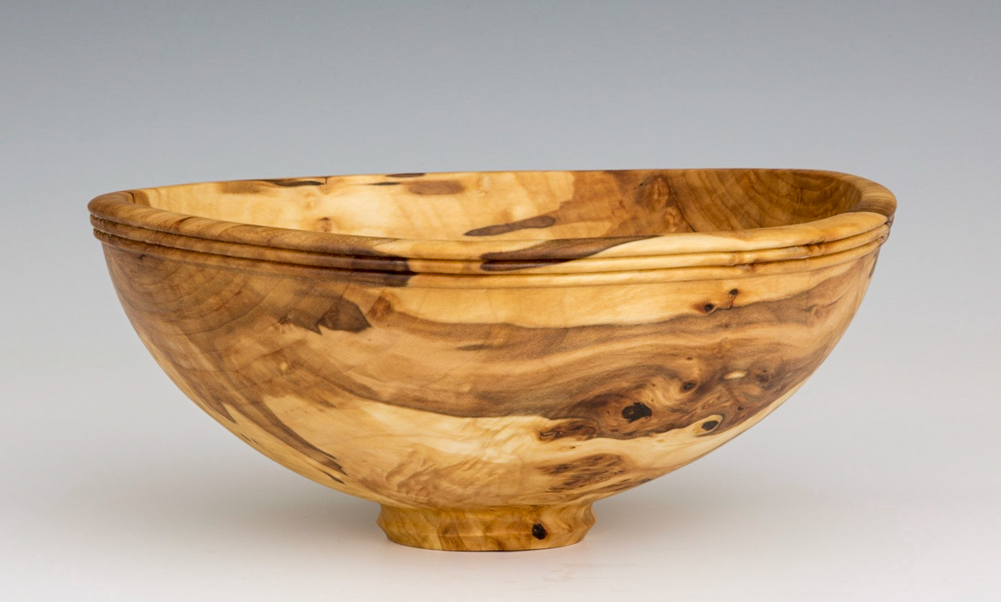 Ash Bowl - Diameter: 7 inches, Height: 3 1/8 inches (A52)