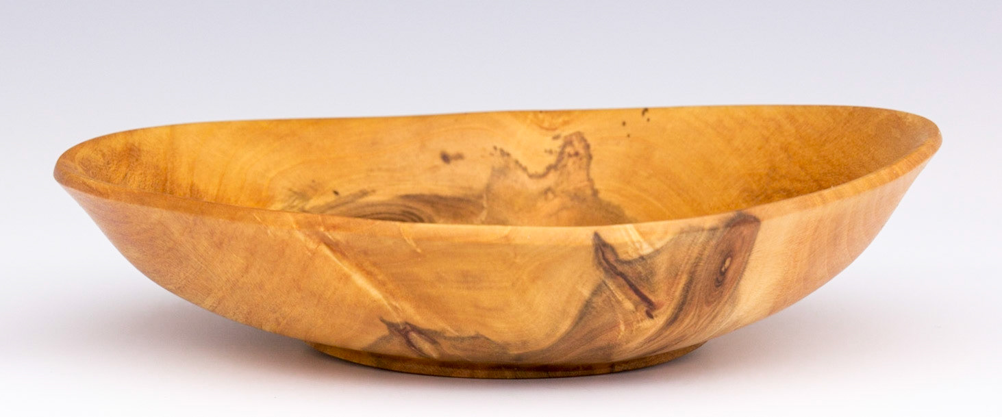Plum Bowl - Diameter: 6 3/4 inches, Height: 1 3/8 inches (F118)