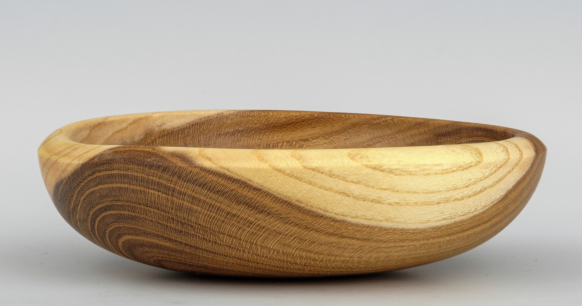 Laburnum Round Bottom Bowl - Diameter: 4 1/4 inches, Height: 1 1/4 inches (B106)