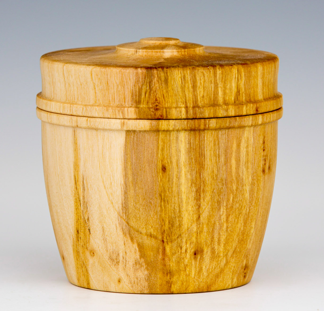 Pussy Willow Lidded Box - Diameter: 3 3/8 inches, Height: 3 1/2 inches (B31)