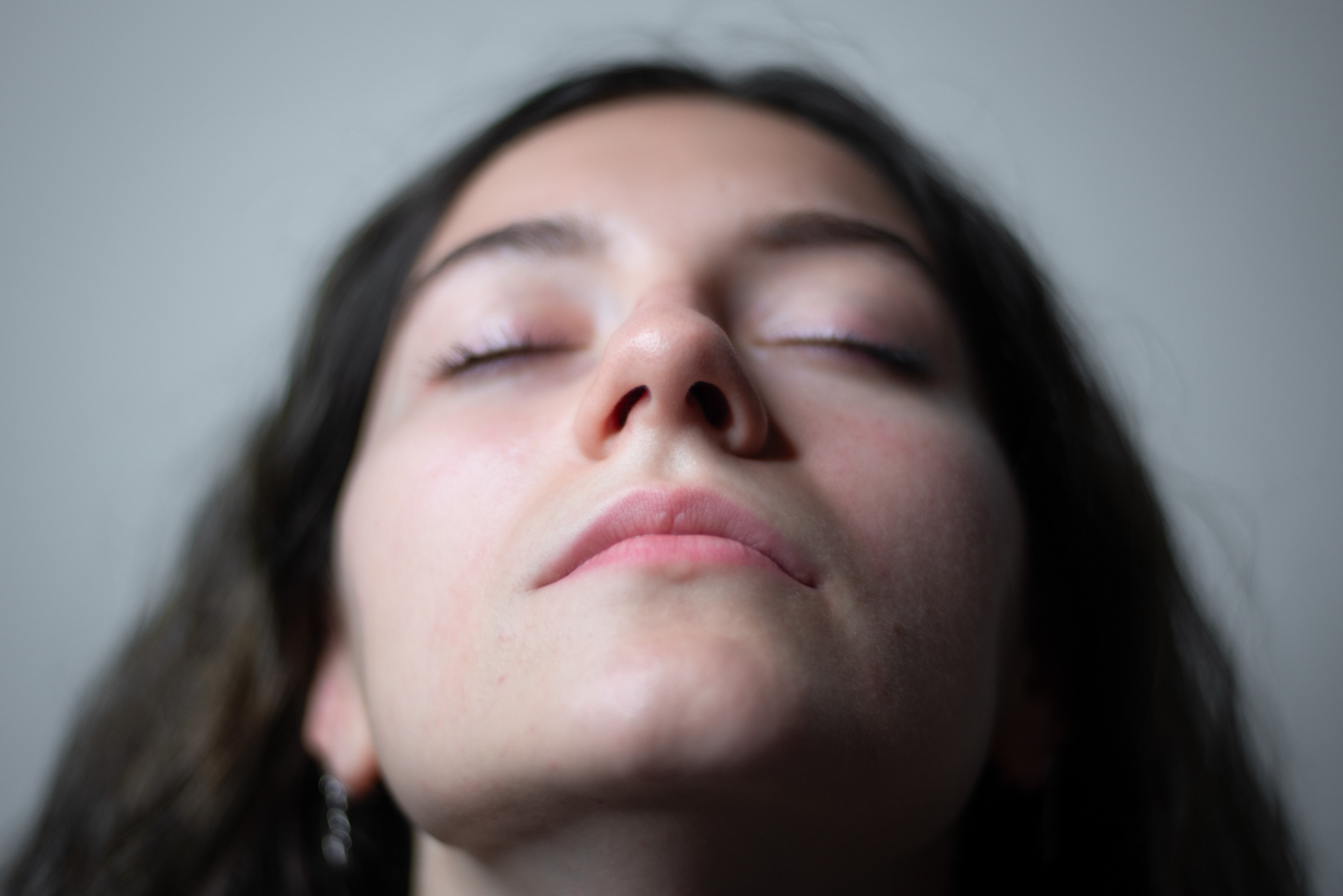 Asymmetrical nostrils