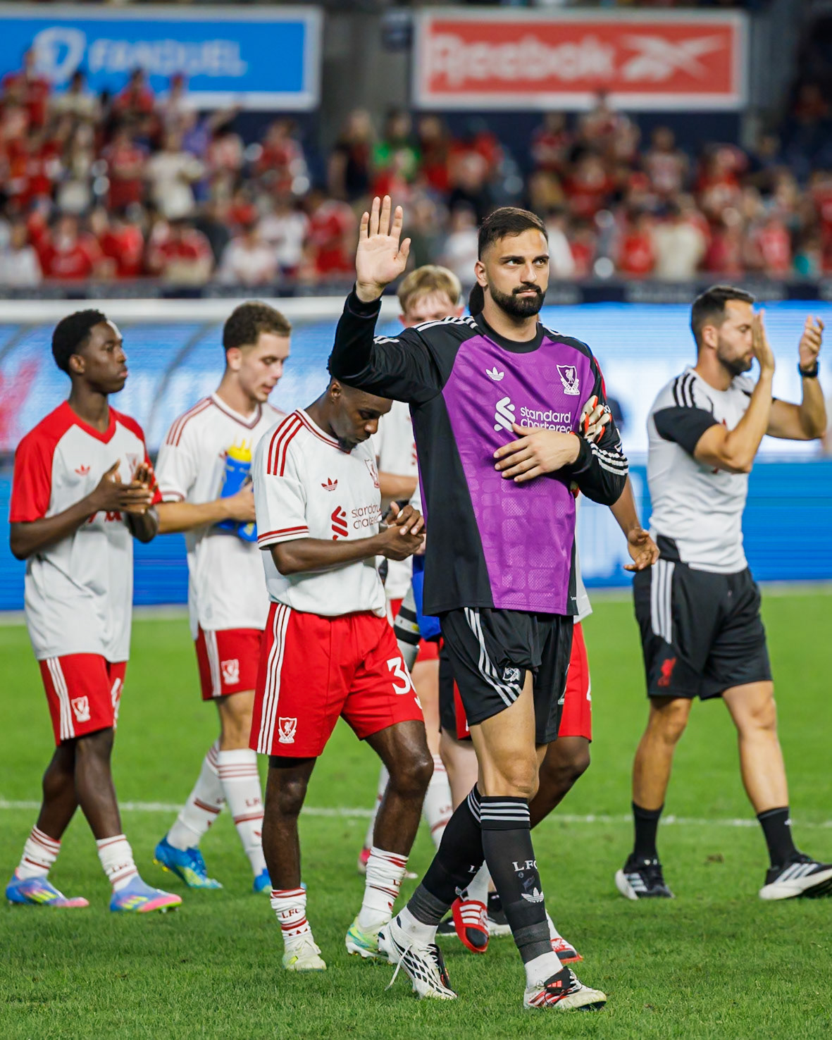 Giorgi Mamardashvili acknowledges supporters.