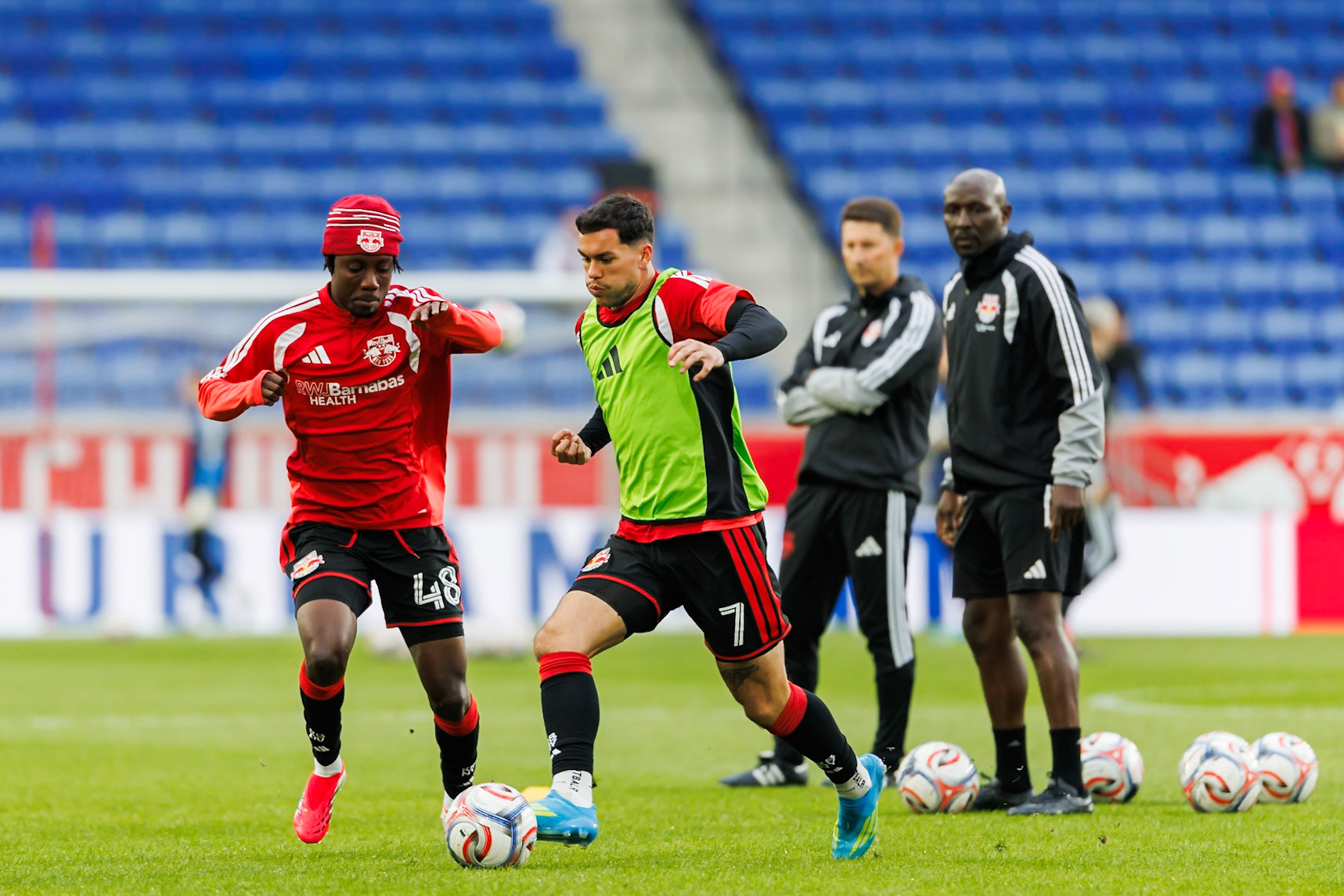 New York Red Bulls warm up before the derby.