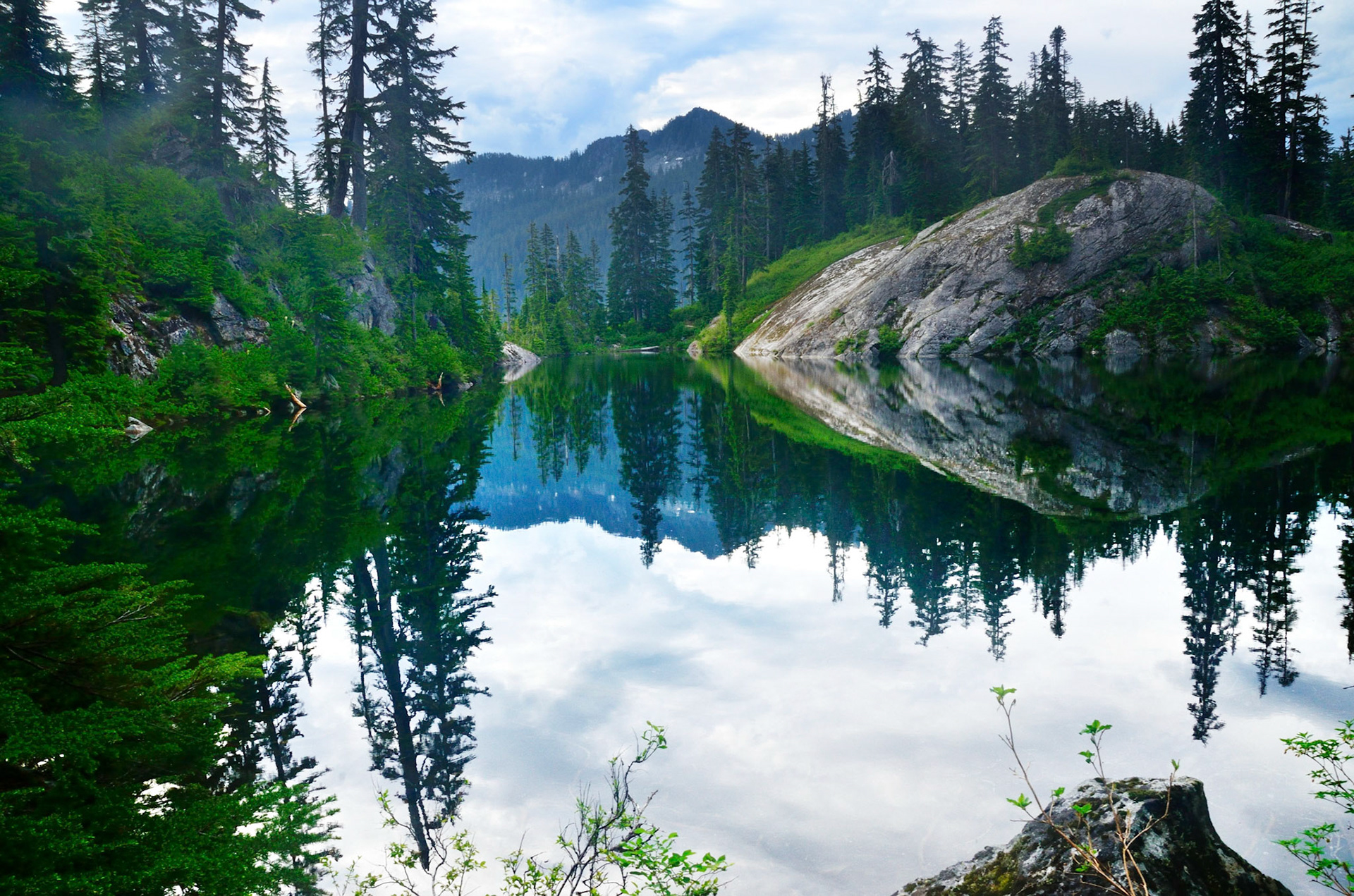 Elbow Lake