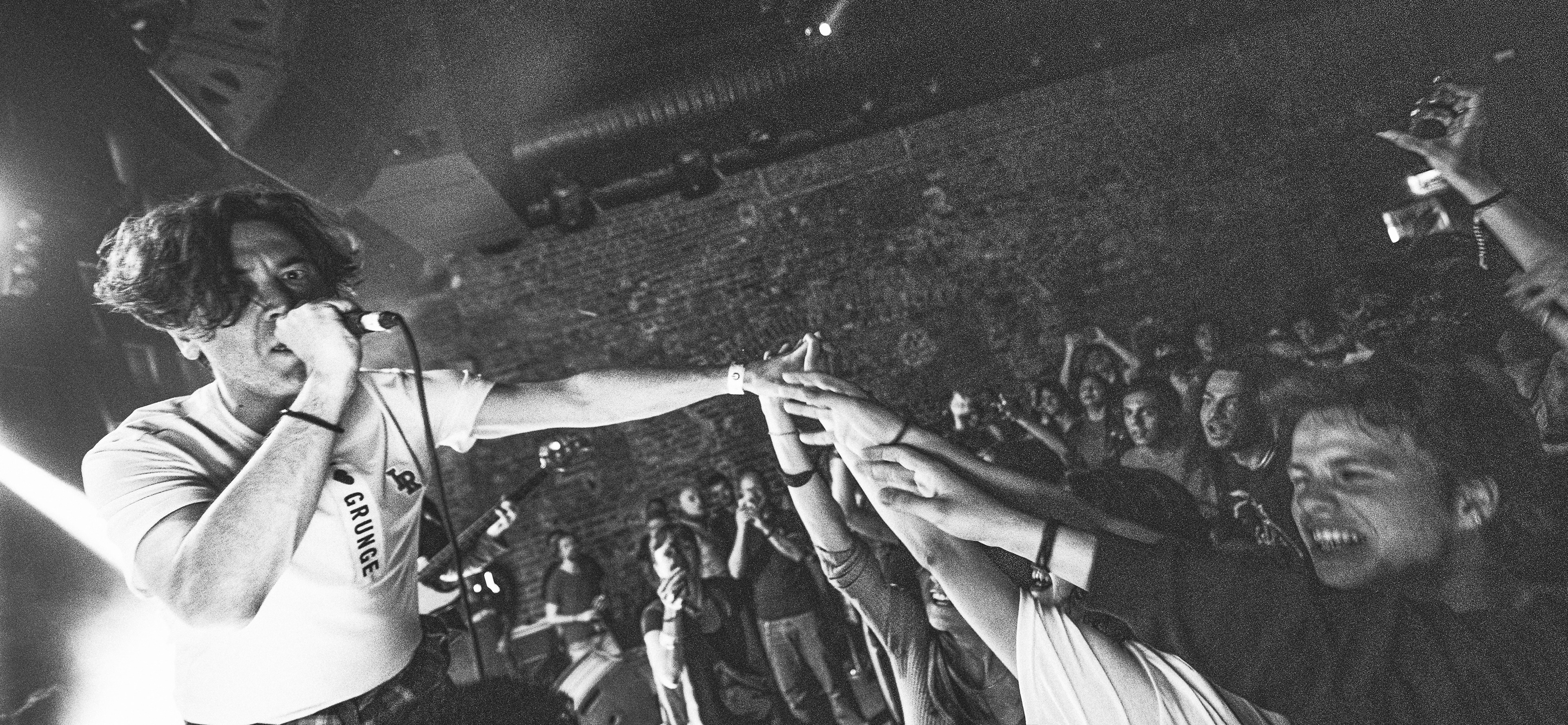 DELİ GÖMLEĞİ / BABYLON