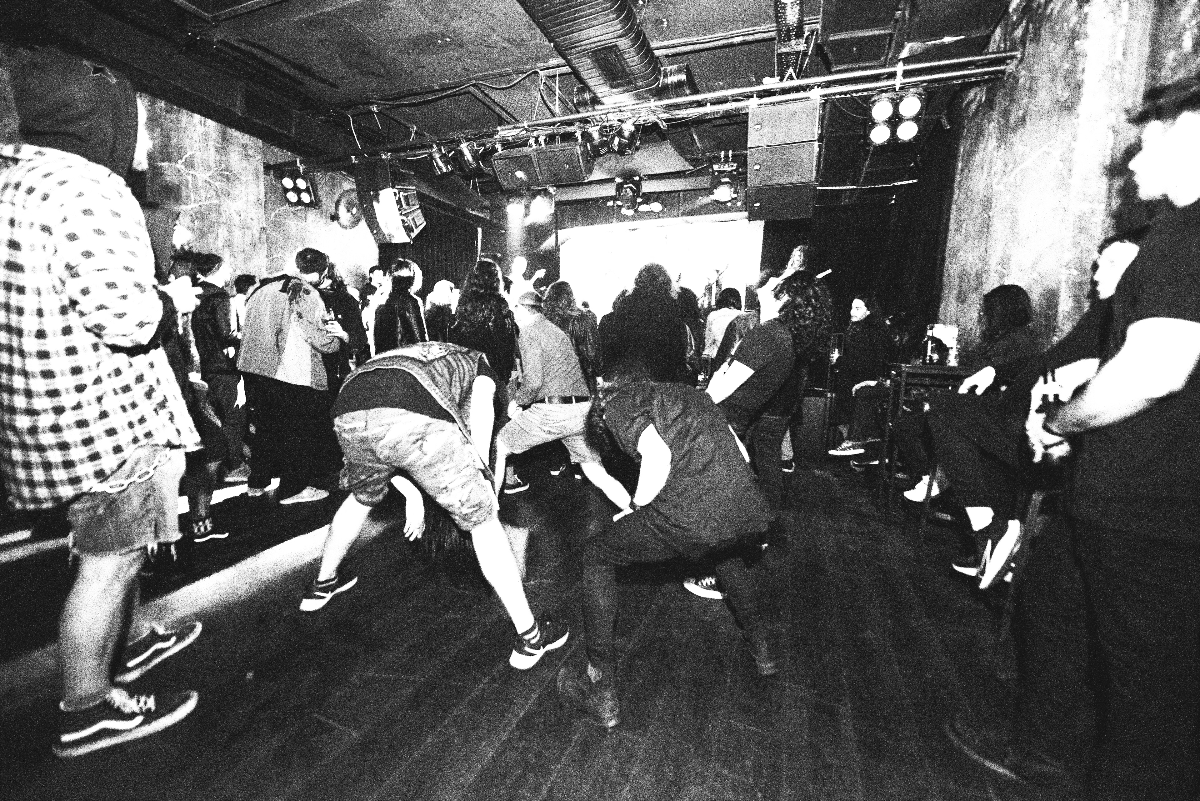 CHAİNWİND RİTUAL / THE WALL