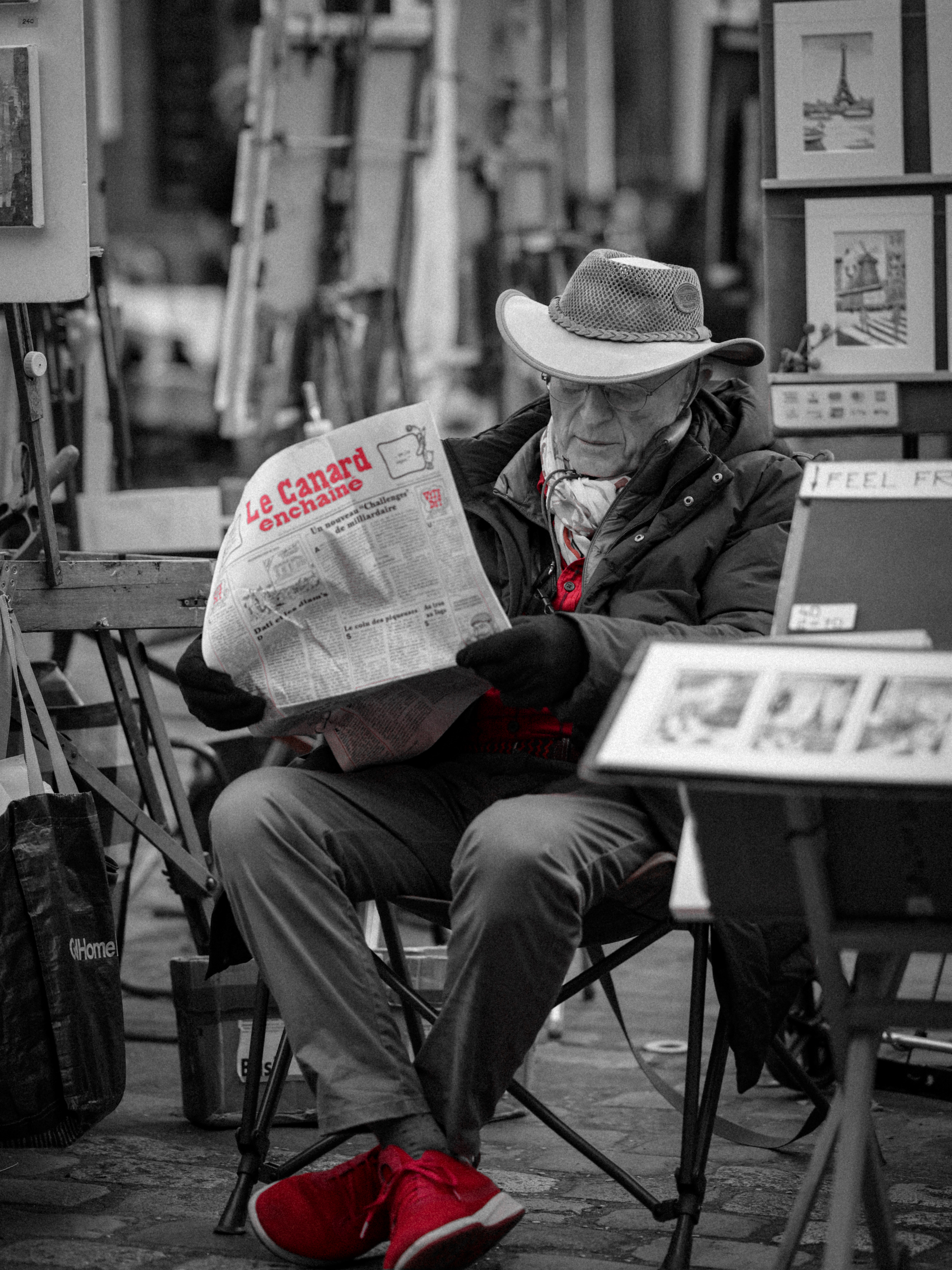 The Red Reader - Paris 2025 