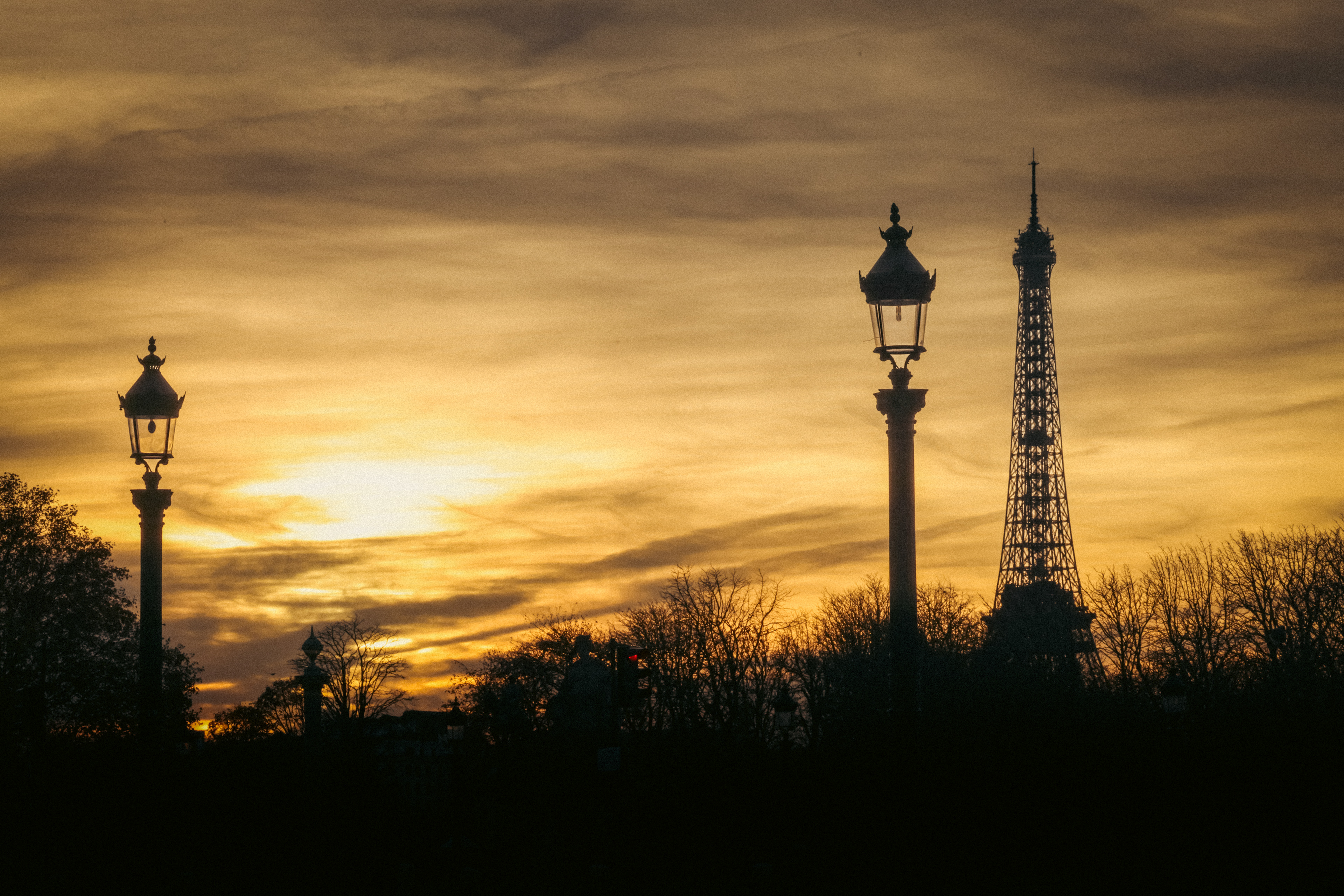 When the Lights Appear - Paris 2025