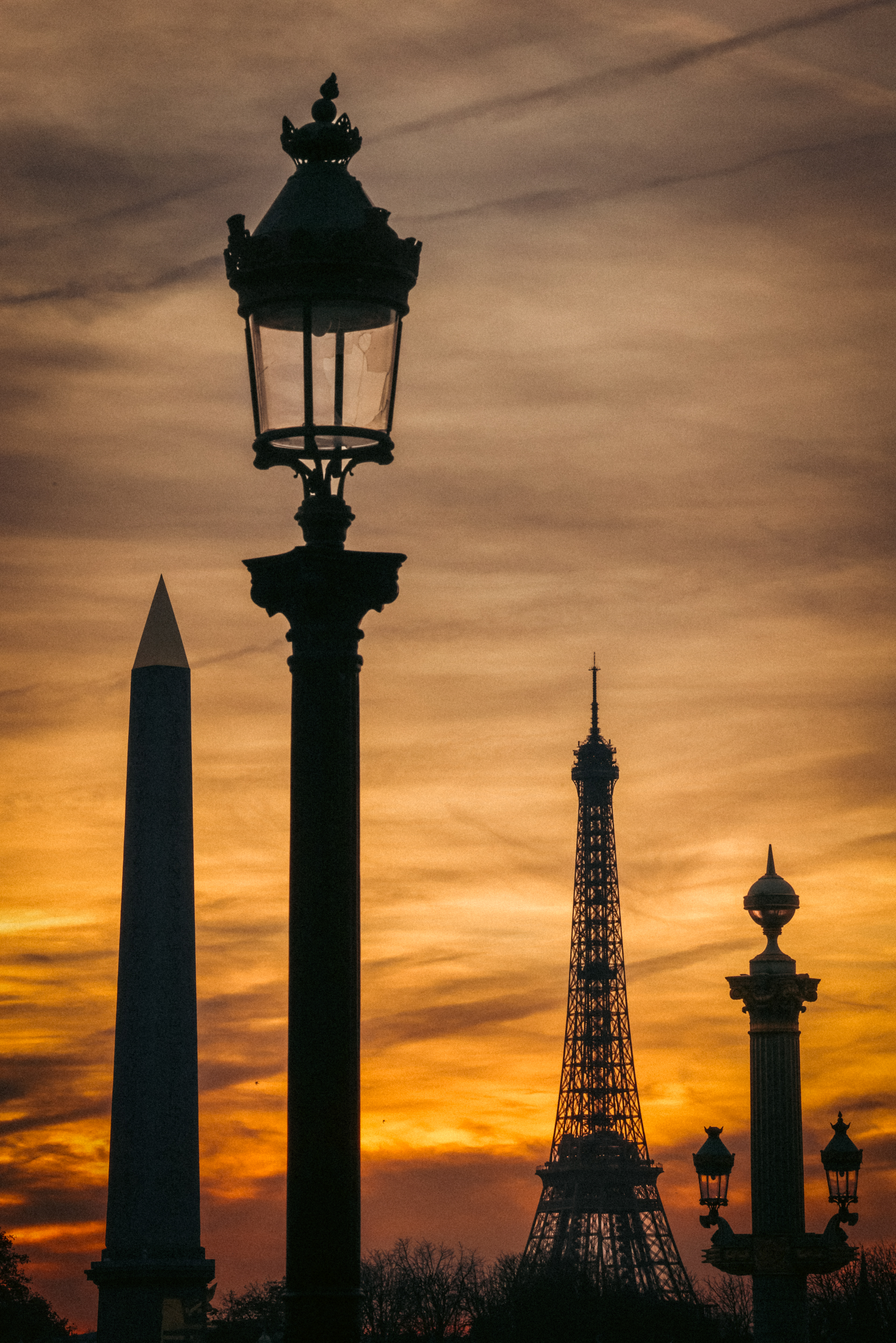 City Silhouettes - Paris 2025