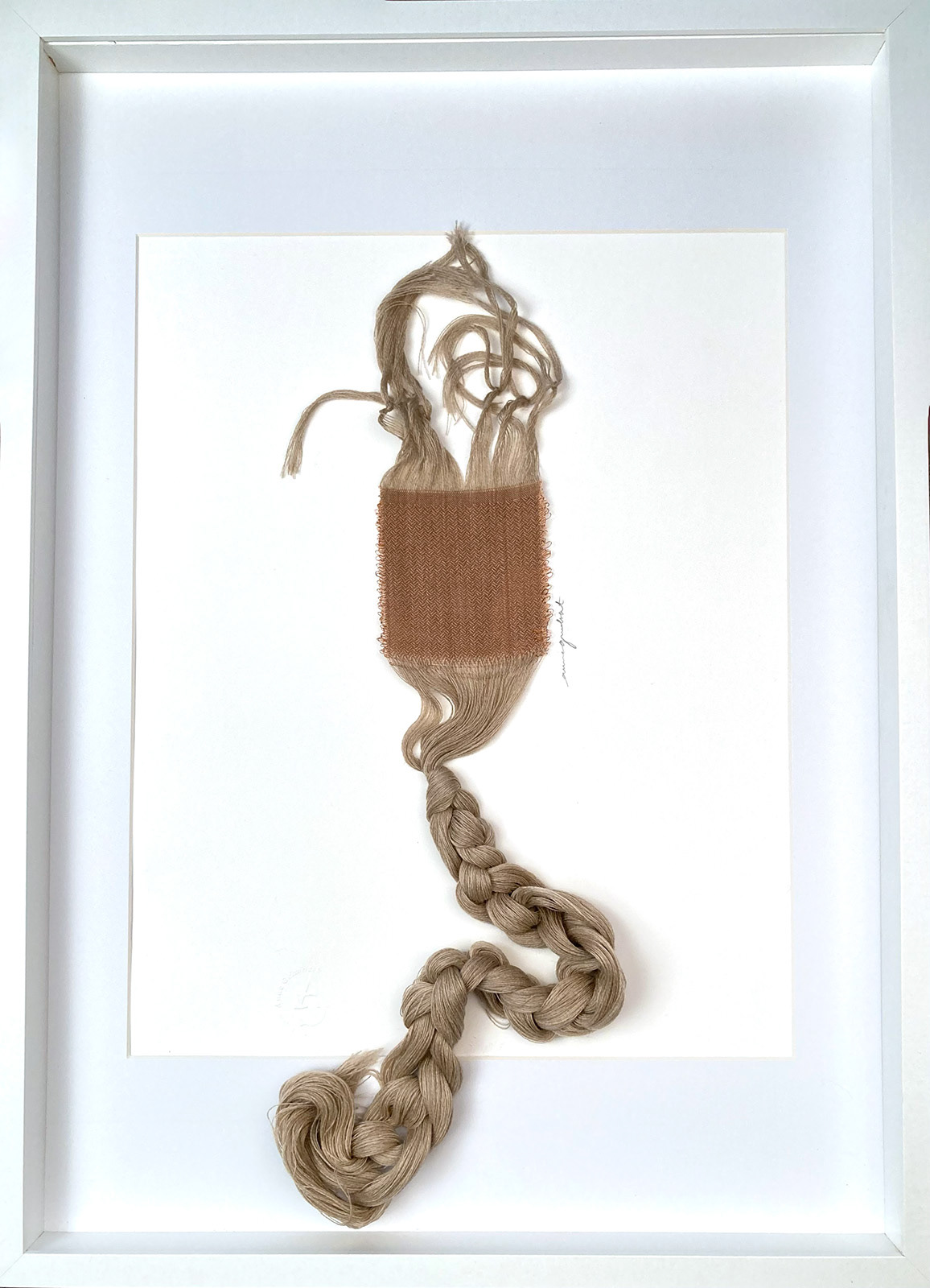 Sable cuivre 2 . 50 W x 70 H x 4 D cm weaving