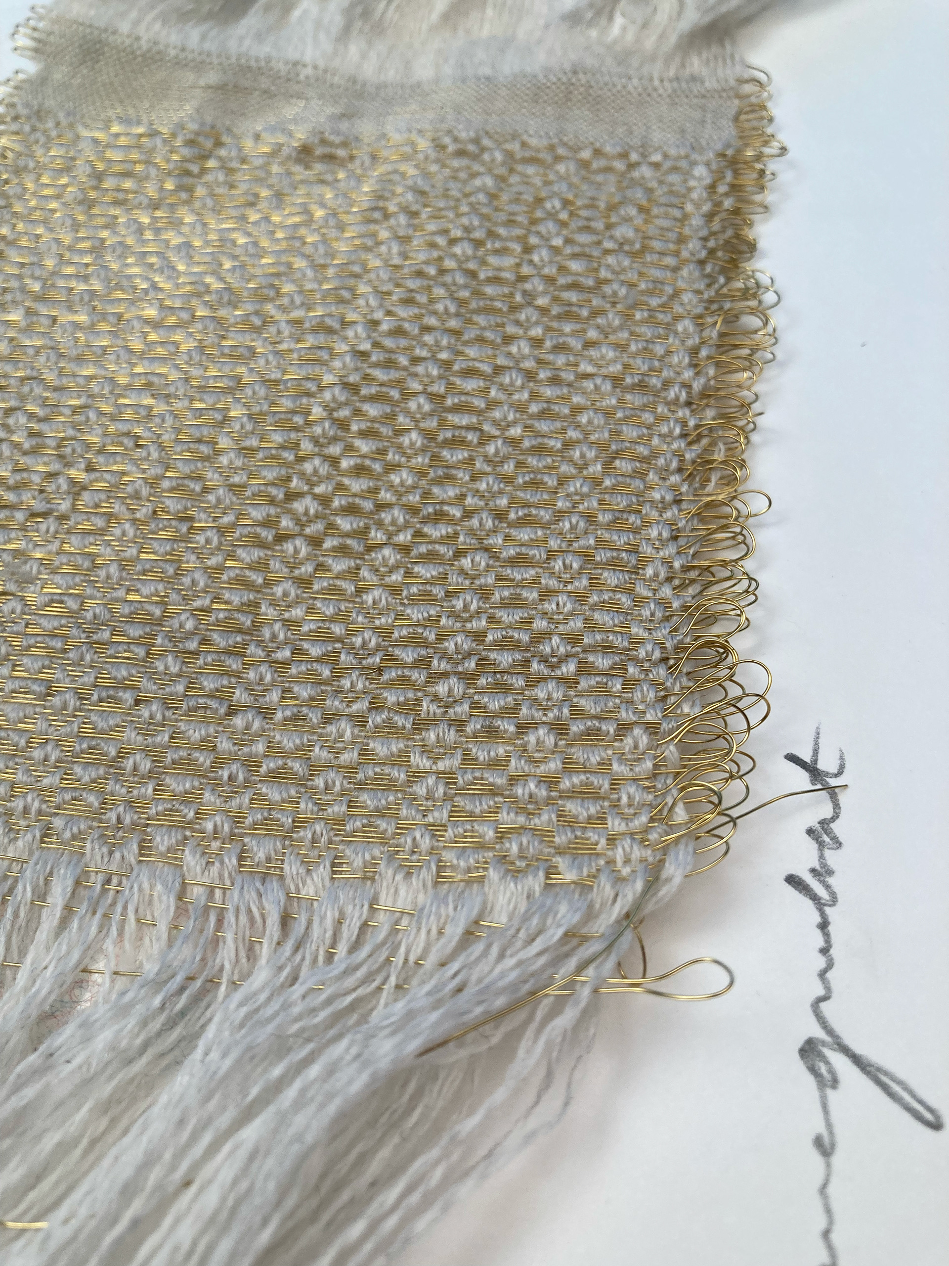 Nuage egon or enlacé9 . 50 W x 70 H x 4 D cm weaving